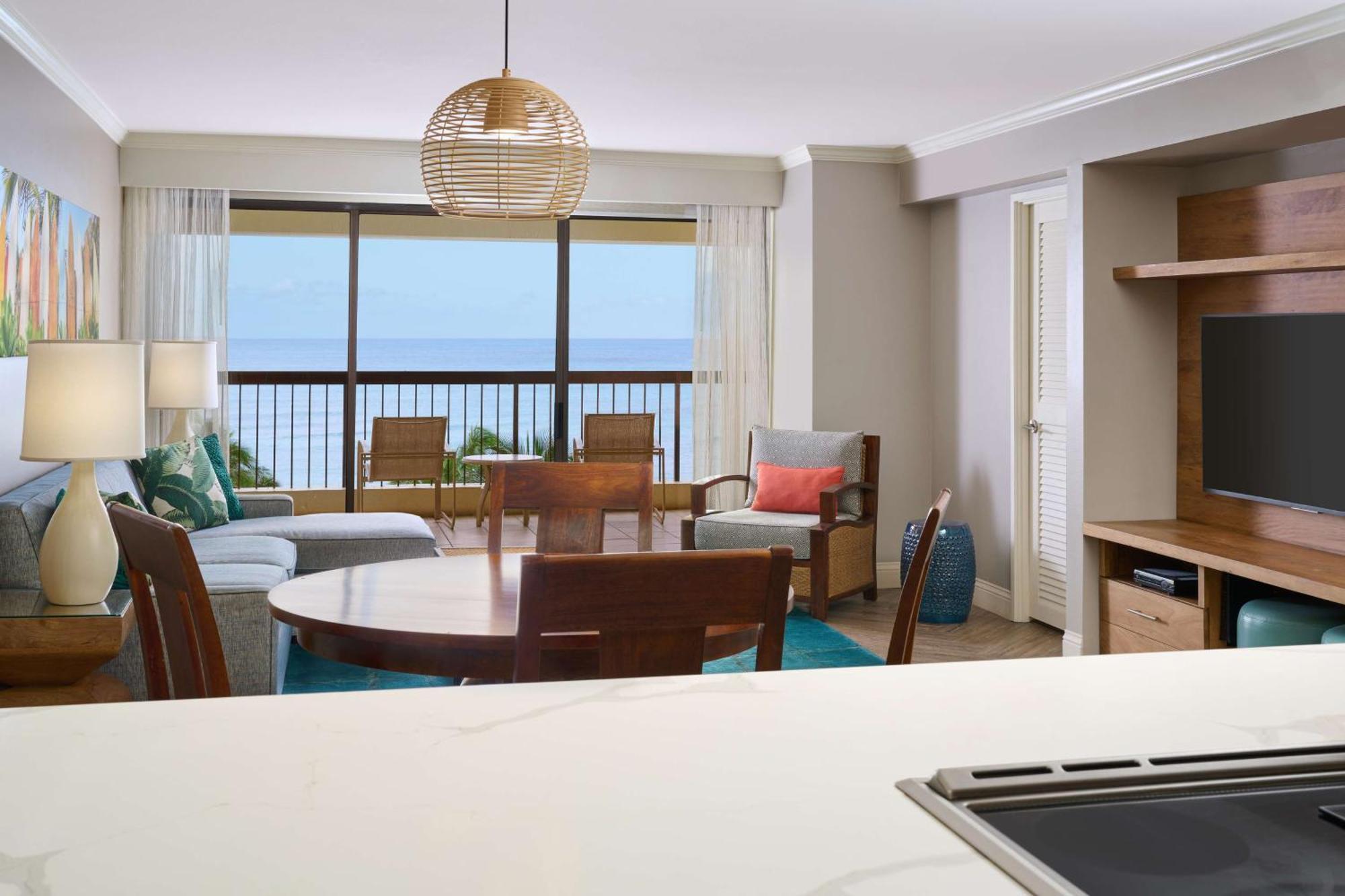 Aston Waikiki Tower Aparthotel