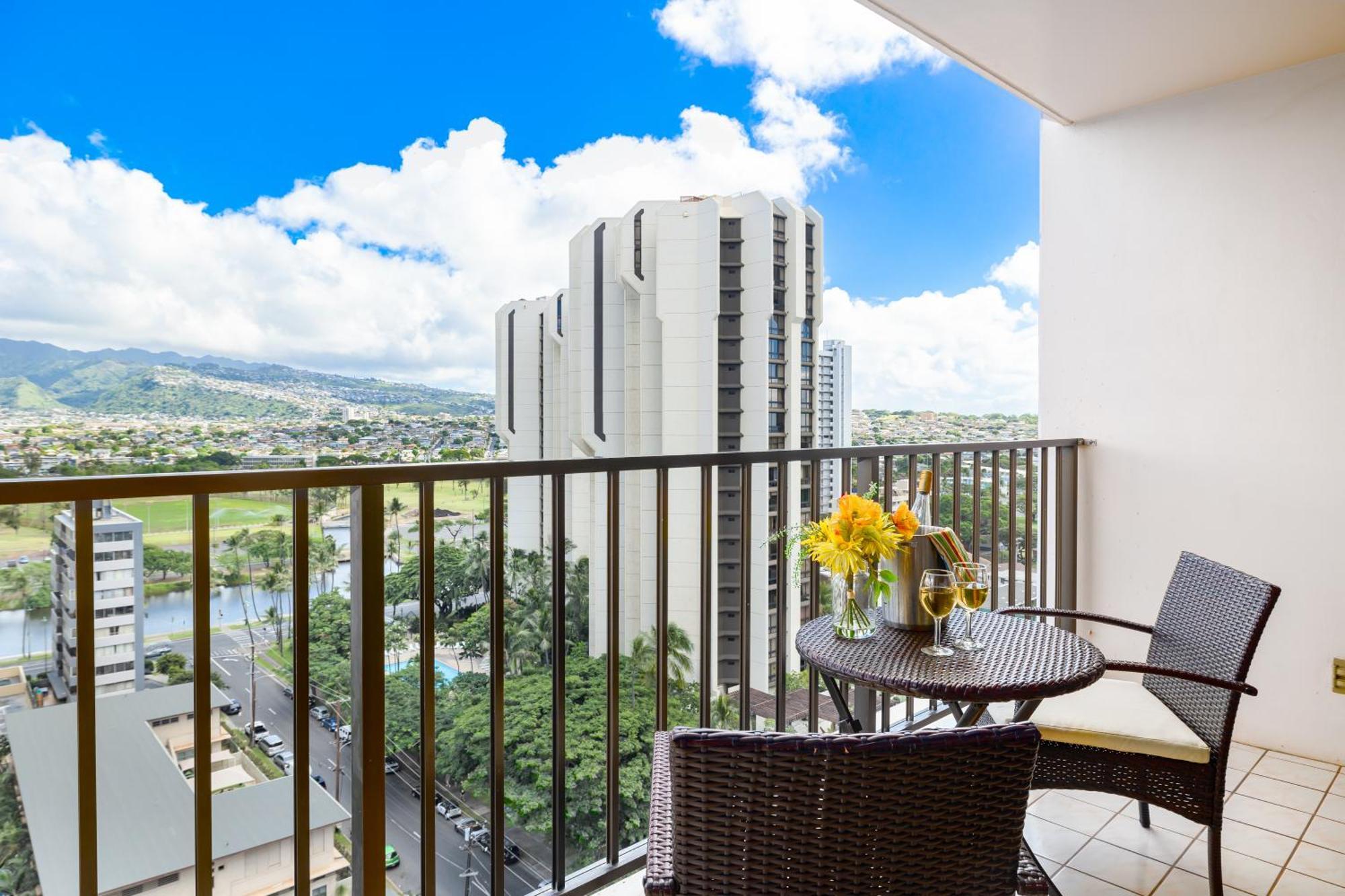 Apartment Mountain View Getaway, Free Parking And Steps Away *