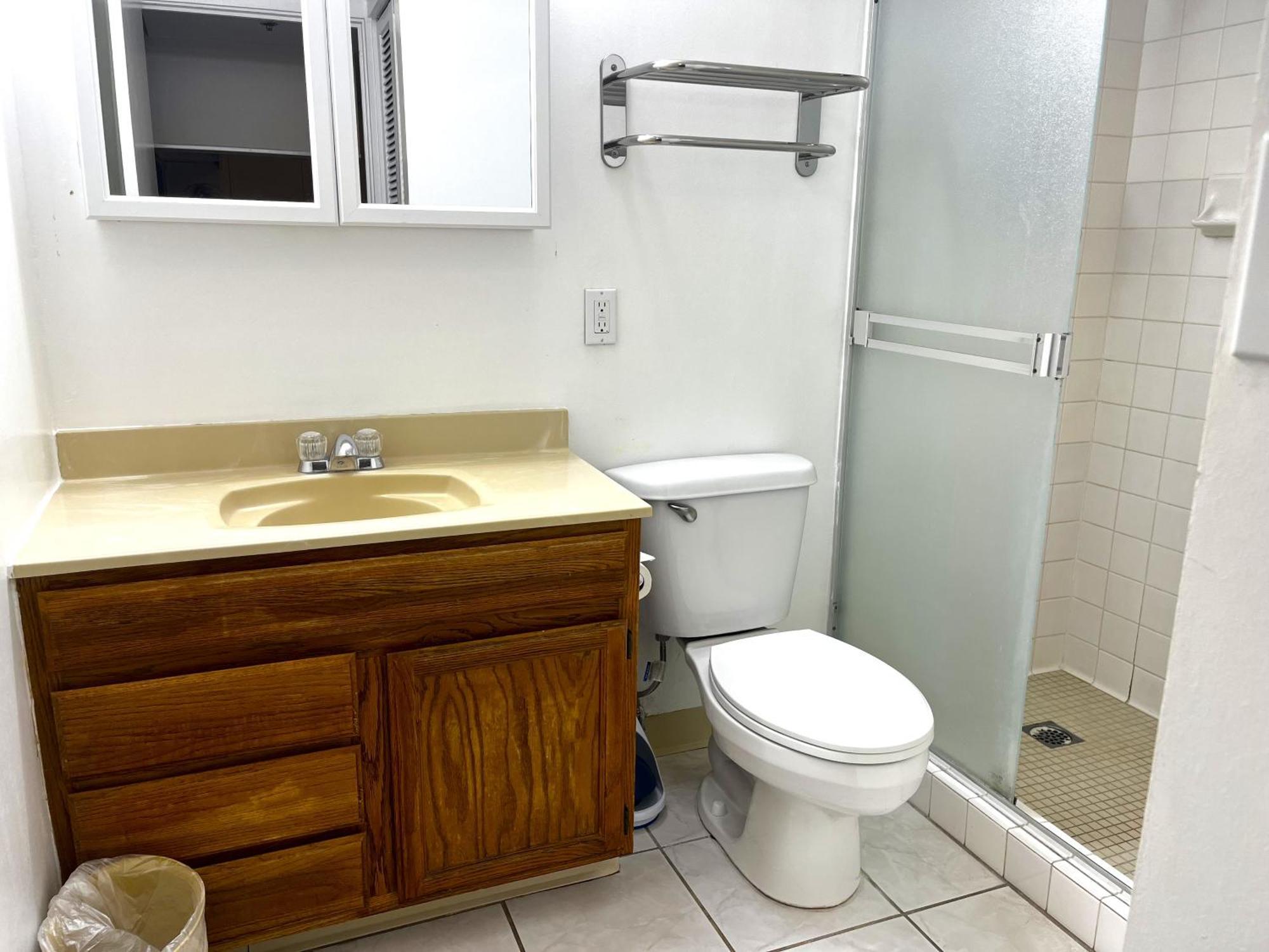 Ilikai 1042 - Spacious With Ocean-lagoon Views Holiday home Honolulu