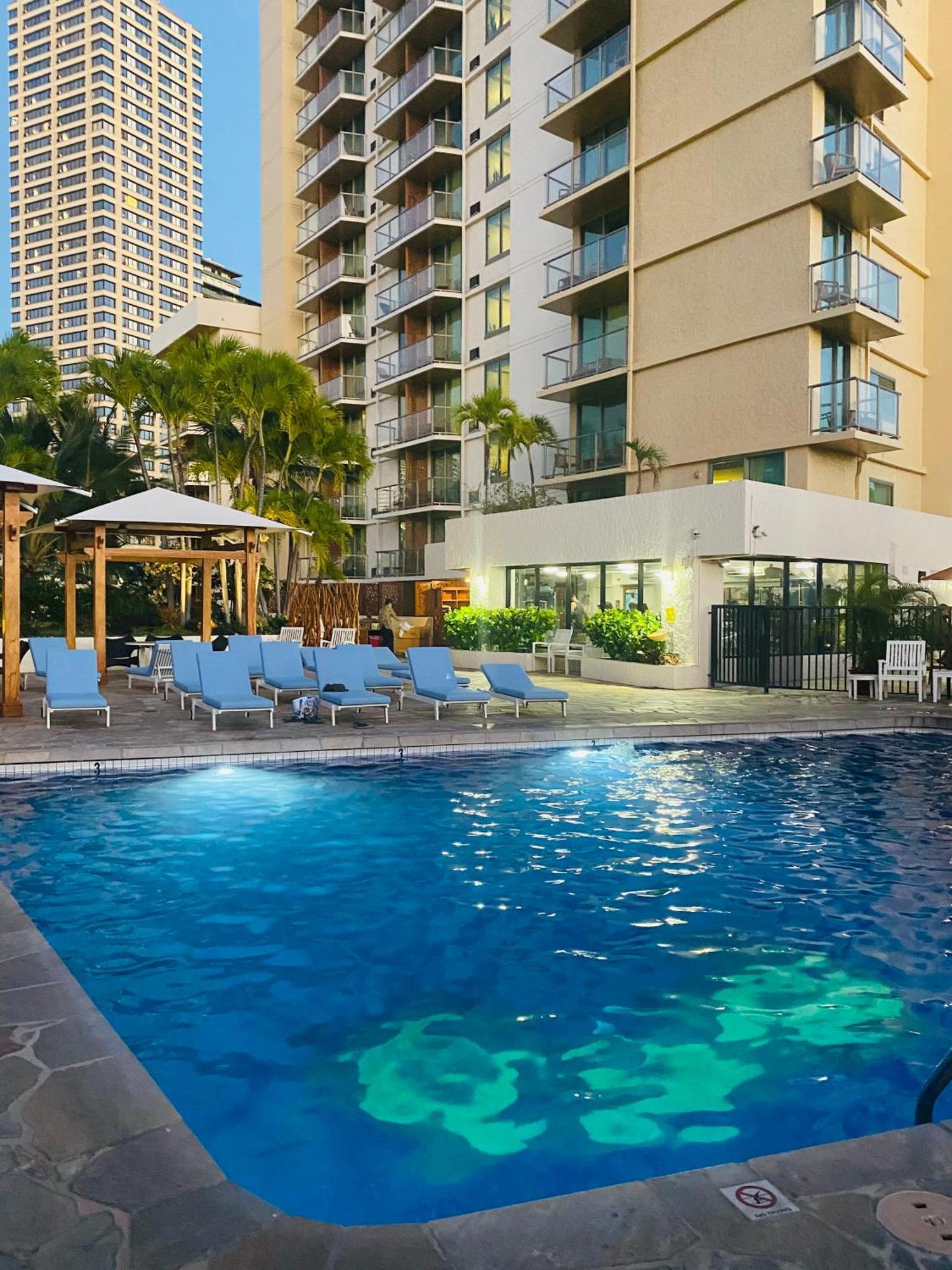 Cozy With Free Parking In Waikiki * Honolulu