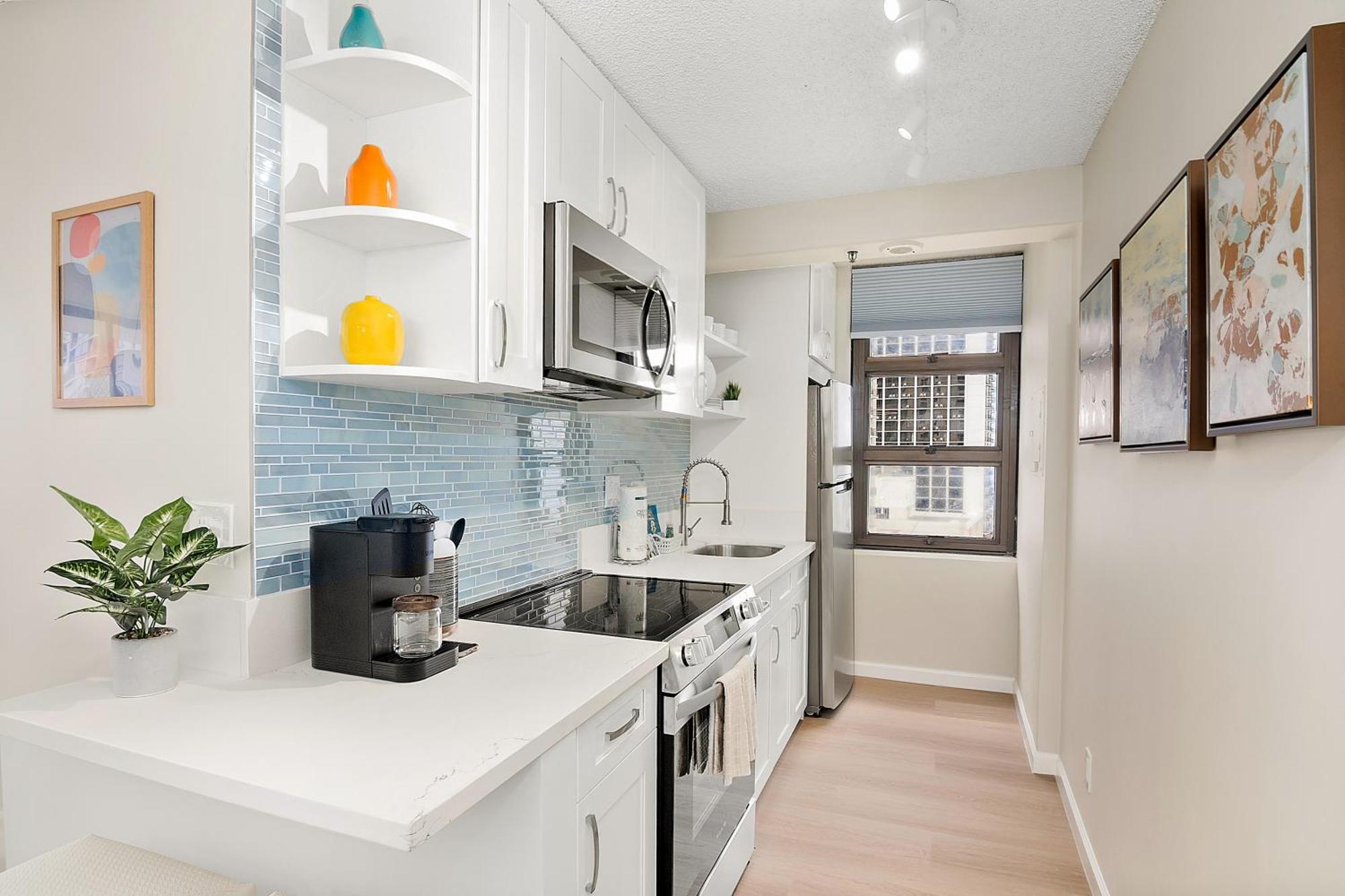 Apartment Newly Renovated ,1 Block To Waikiki Beach, Free Parking Honolulu