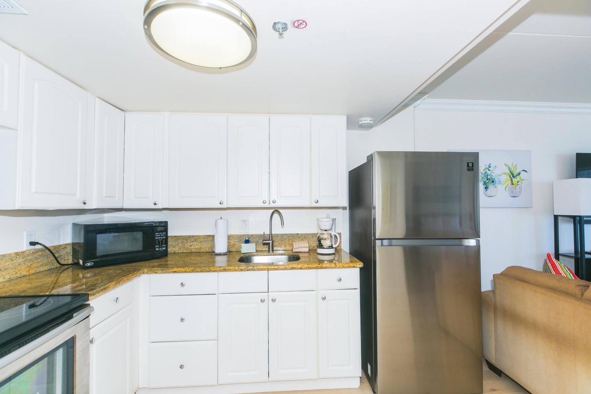 Ilikai Tower One Bedroom Lagoon View Waikiki With Lanai & Free Wifi Honolulu