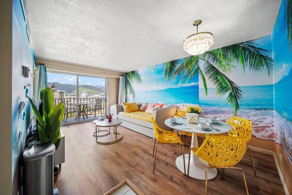 Waikiki Ocean Fantasy, Free Parking, Supplies * Honolulu