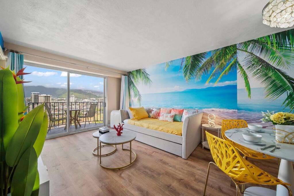 Waikiki Ocean Fantasy, Free Parking, Supplies * Honolulu