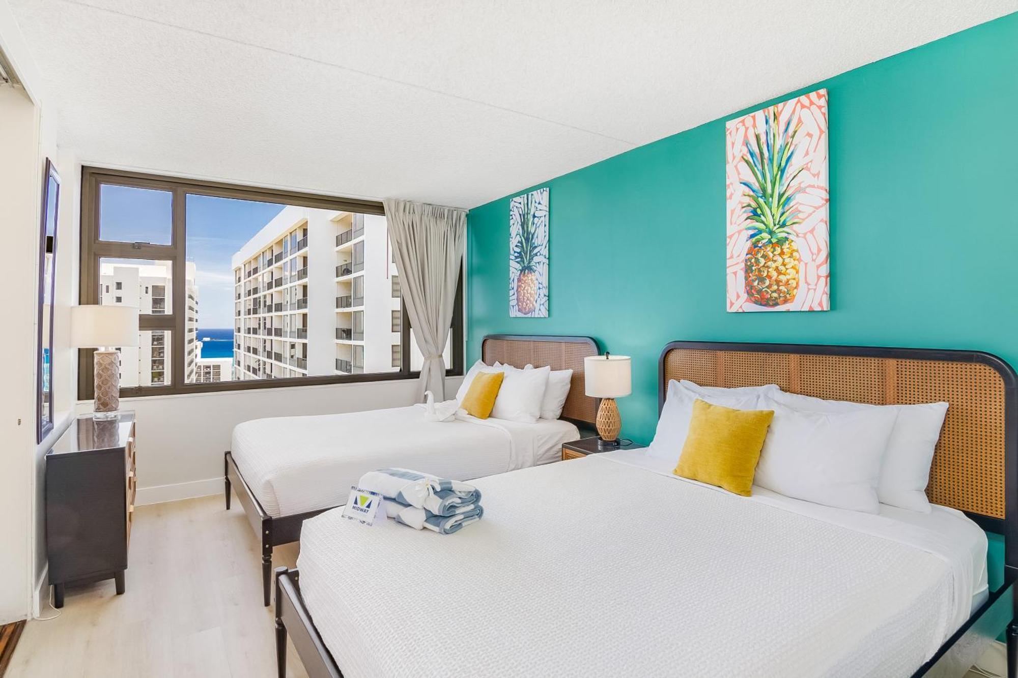 Apartment Breathtaking Ocean View 1 Bedroom With Free Parking!