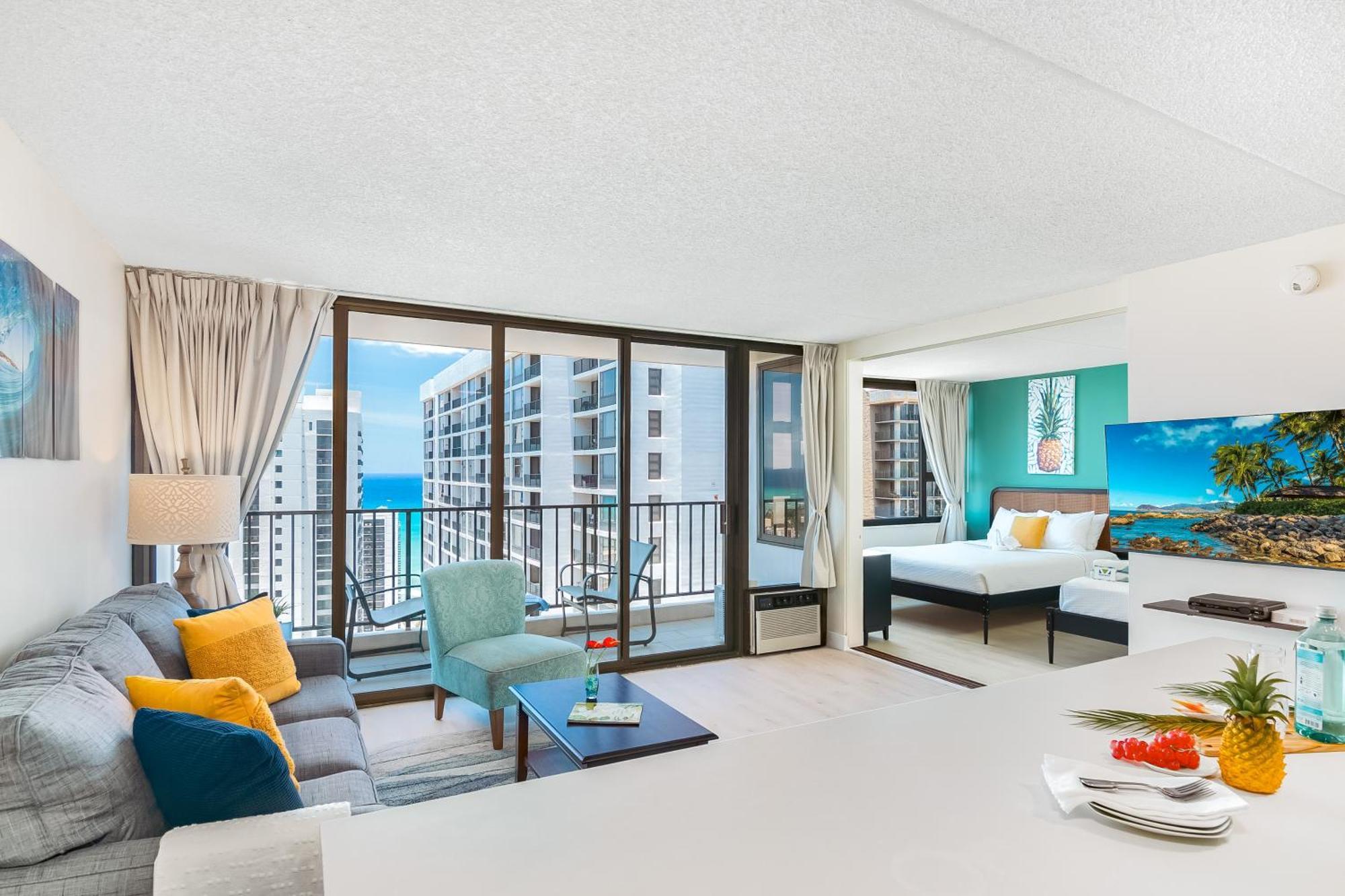 Breathtaking Ocean View 1 Bedroom With Free Parking! Apartment *