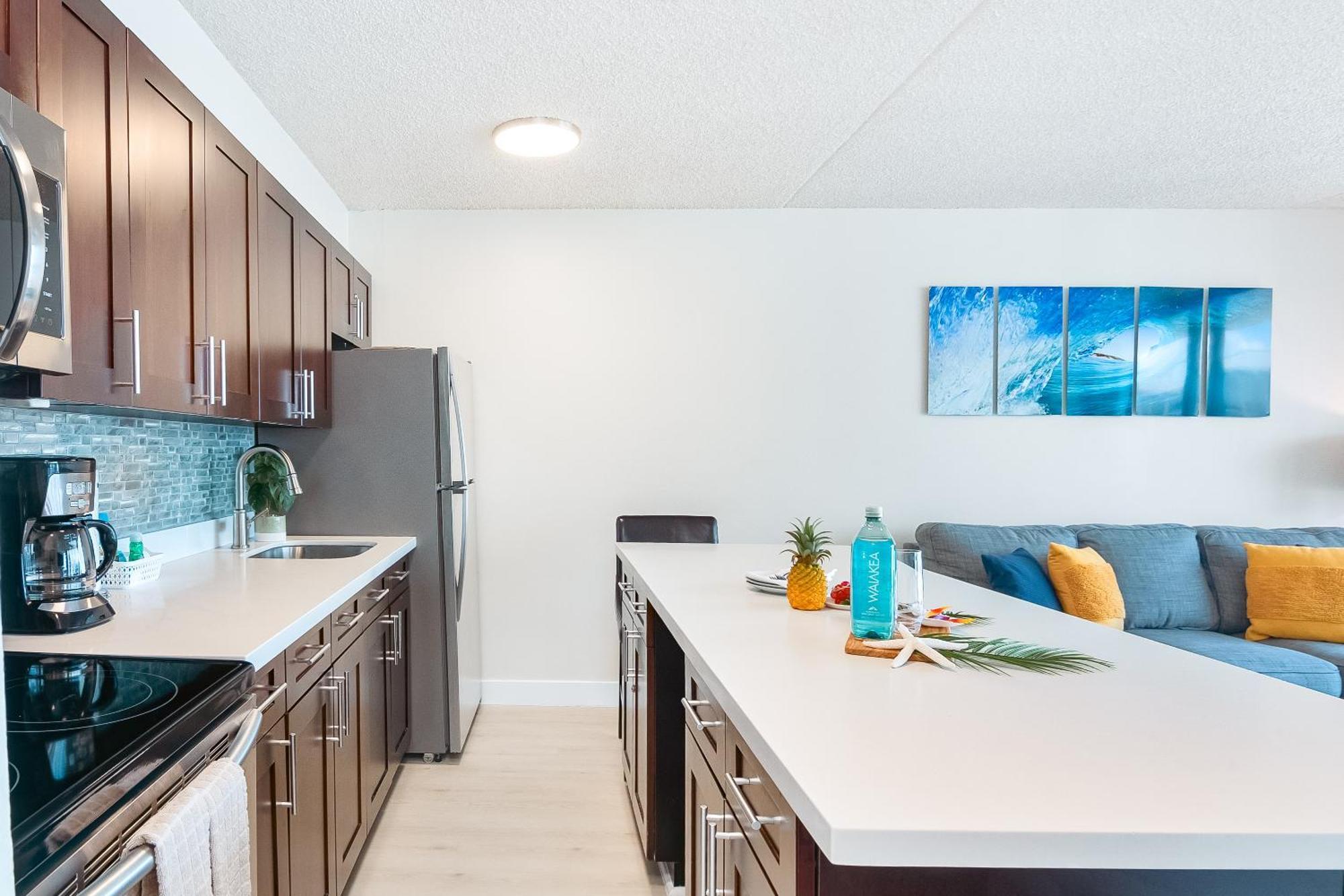 Apartment Breathtaking Ocean View 1 Bedroom With Free Parking! *
