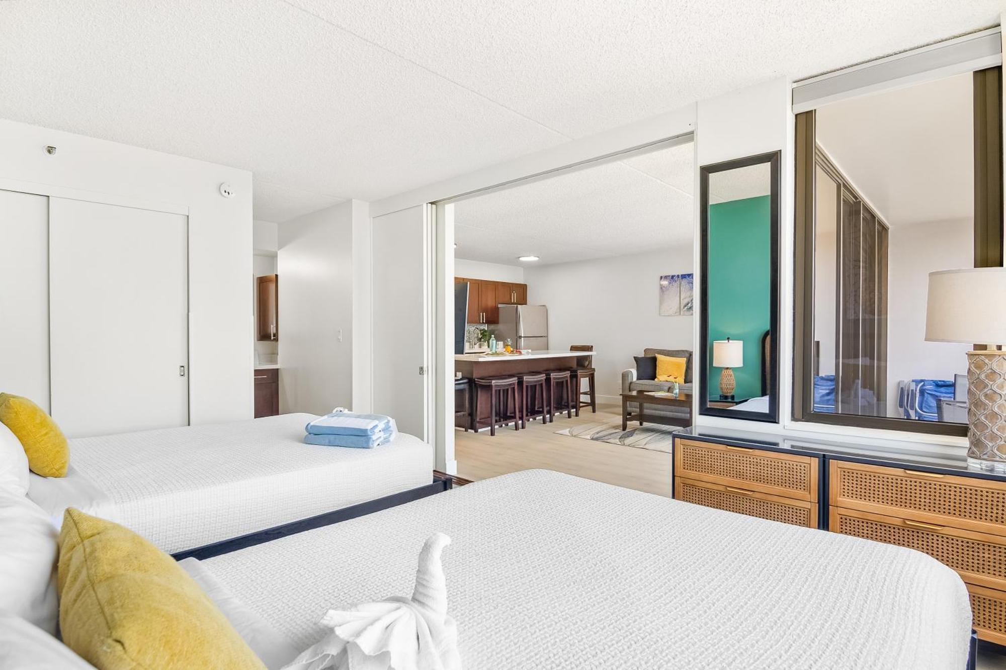 Breathtaking Ocean View 1 Bedroom With Free Parking! Apartment *