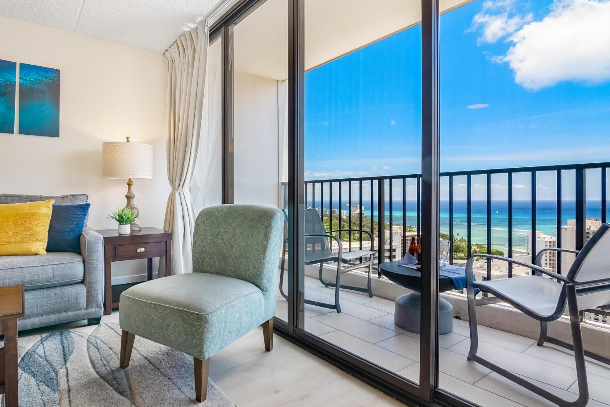Breathtaking Ocean View 1 Bedroom With Free Parking!