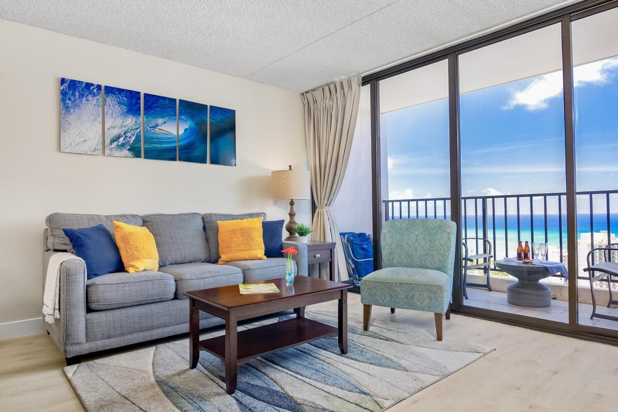 Breathtaking Ocean View 1 Bedroom With Free Parking!