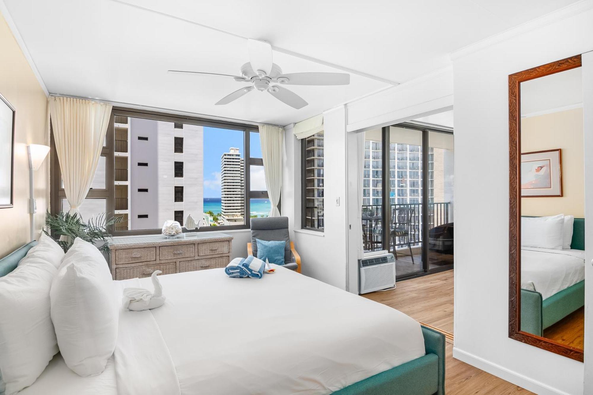 Apartment Waikiki Ocean View King Bed & Free Parking