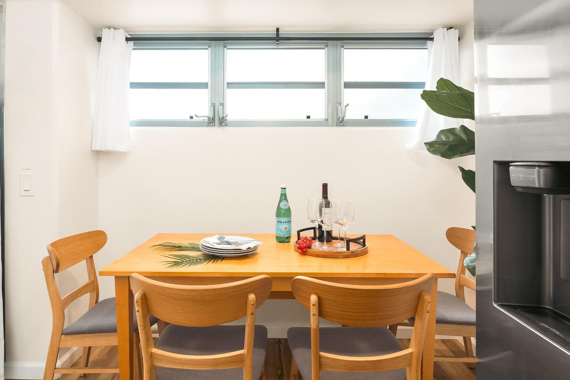 Apartment 2br-2ba Close To Waikiki With Free Parking! Honolulu