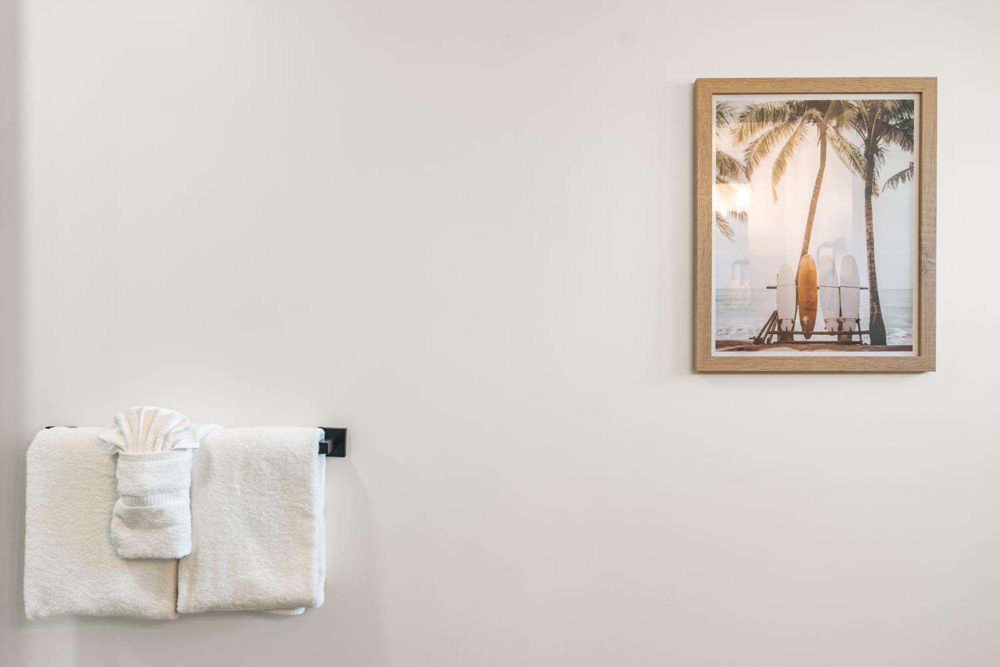 2br-2ba Close To Waikiki With Free Parking! Honolulu