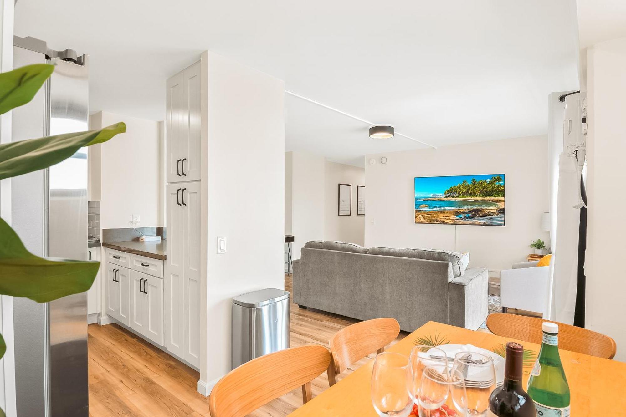 Apartment 2br-2ba Close To Waikiki With Free Parking! Honolulu
