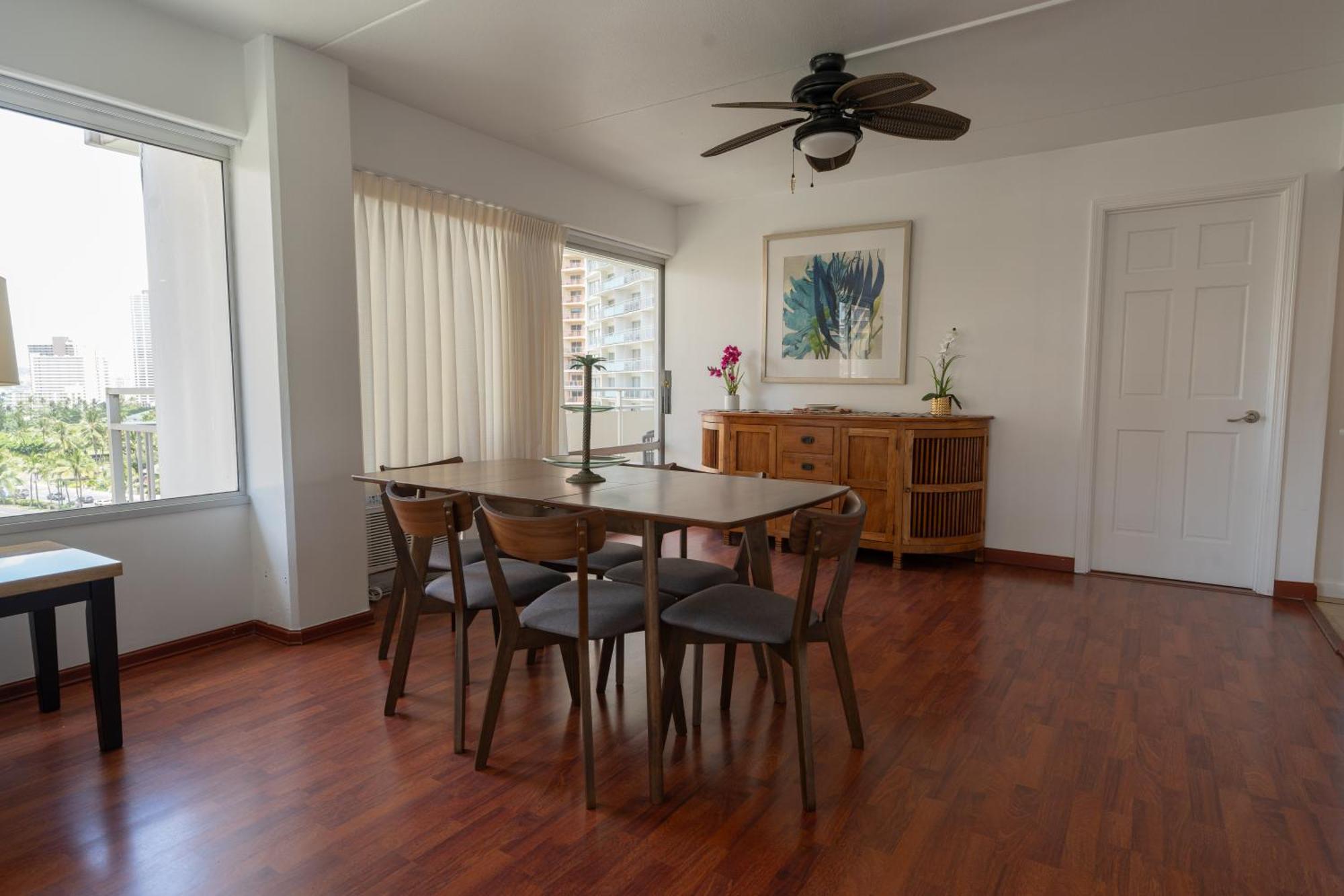 Apartment Romanna's Oahu Getaway With Heated Pool & Views