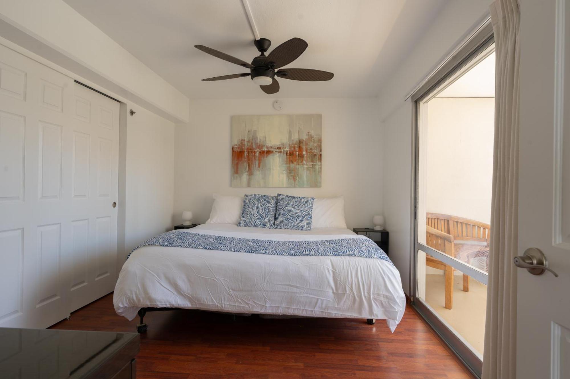 Romanna's Oahu Getaway With Heated Pool & Views Apartment Honolulu