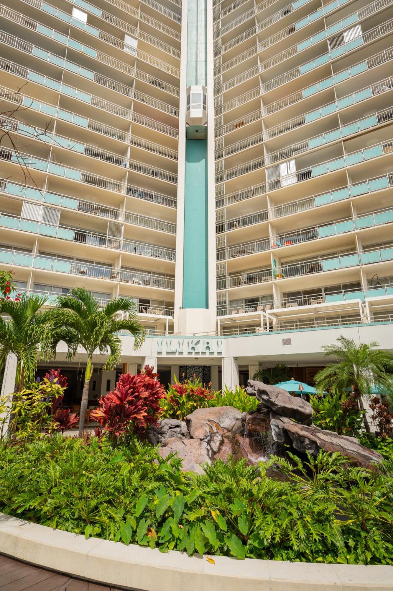 Romanna's Oahu Getaway With Heated Pool & Views