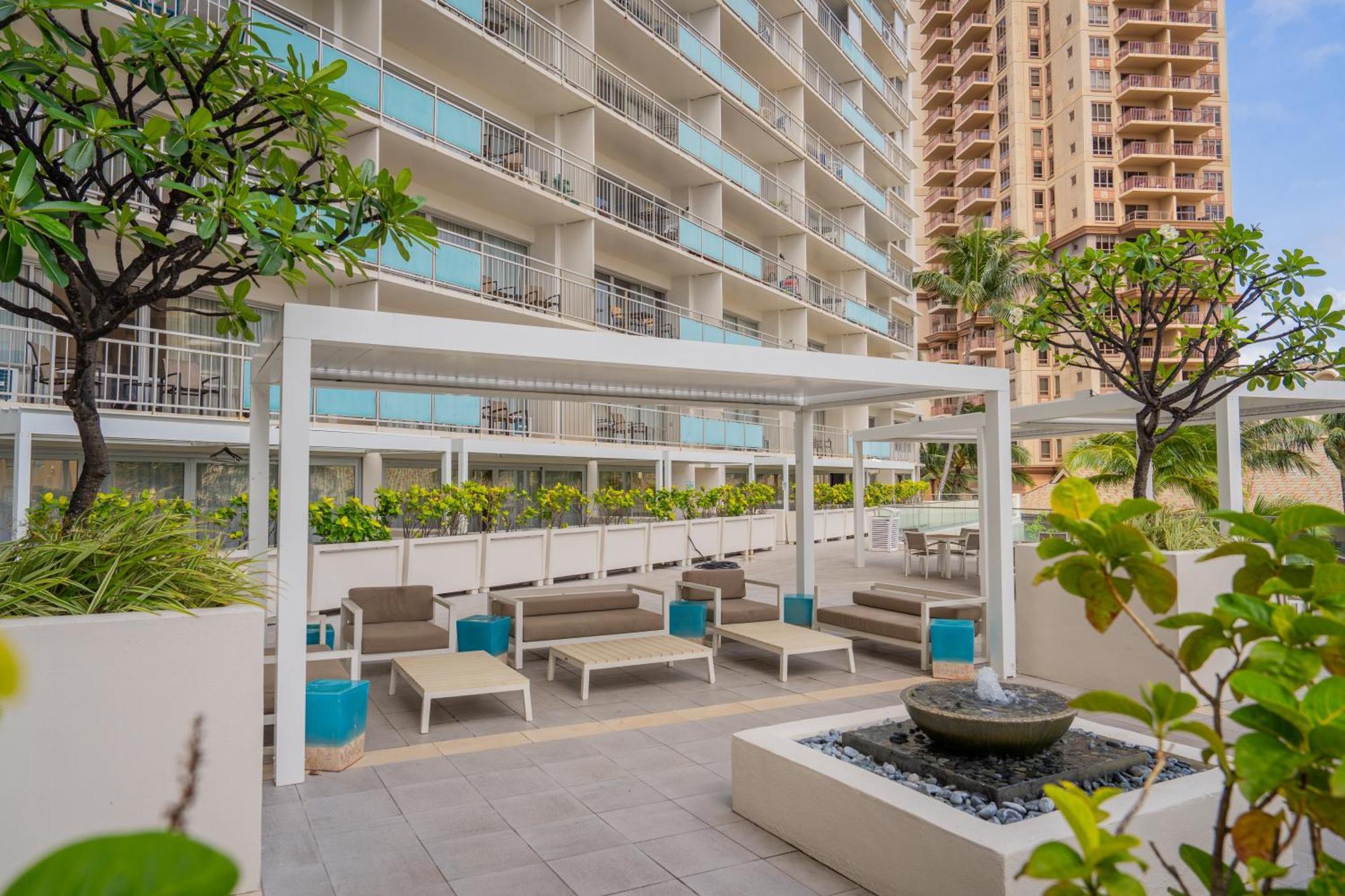 Romanna's Oahu Getaway With Heated Pool & Views