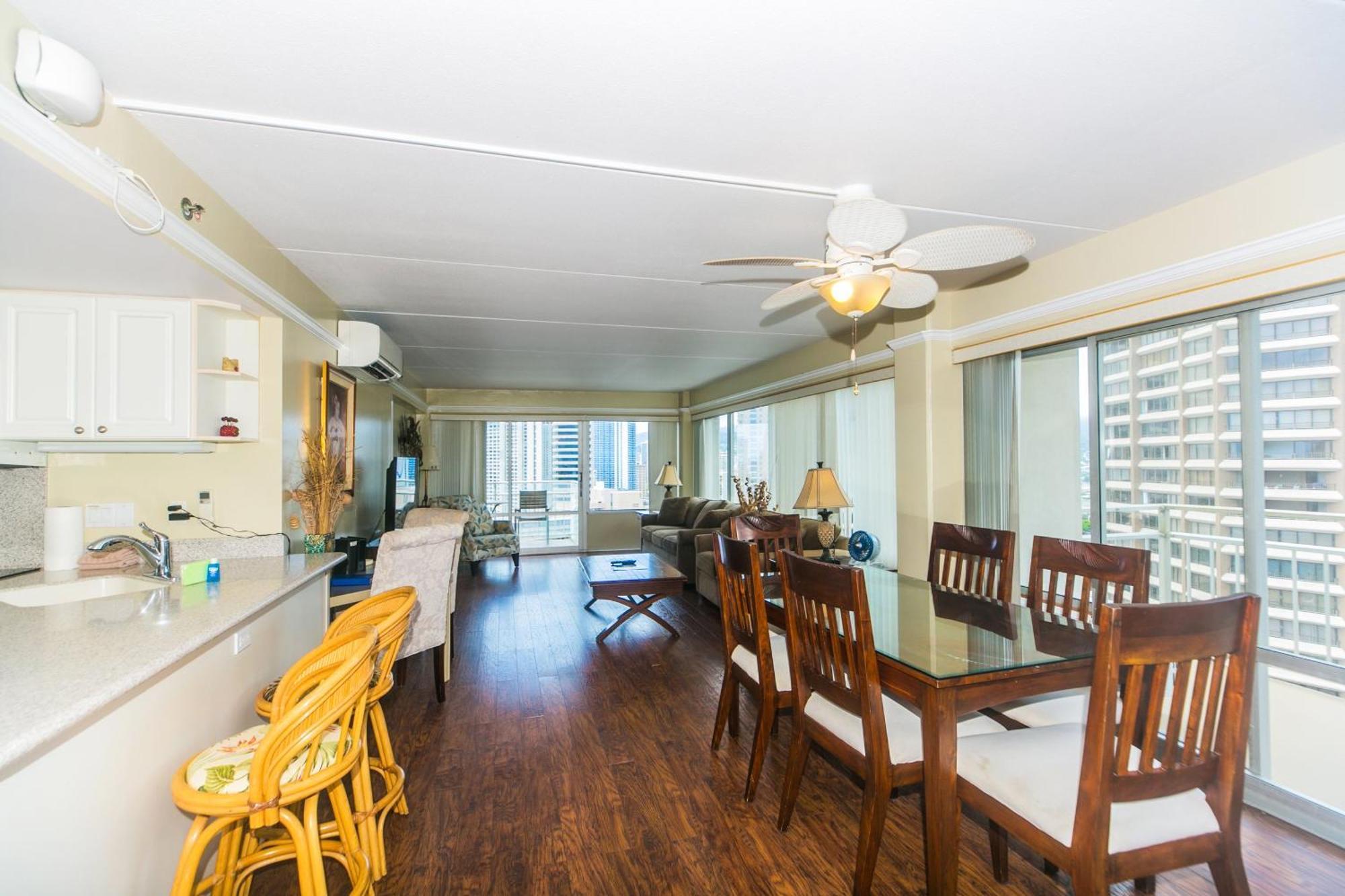 Apartment Ilikai Tower 2109 View 2br