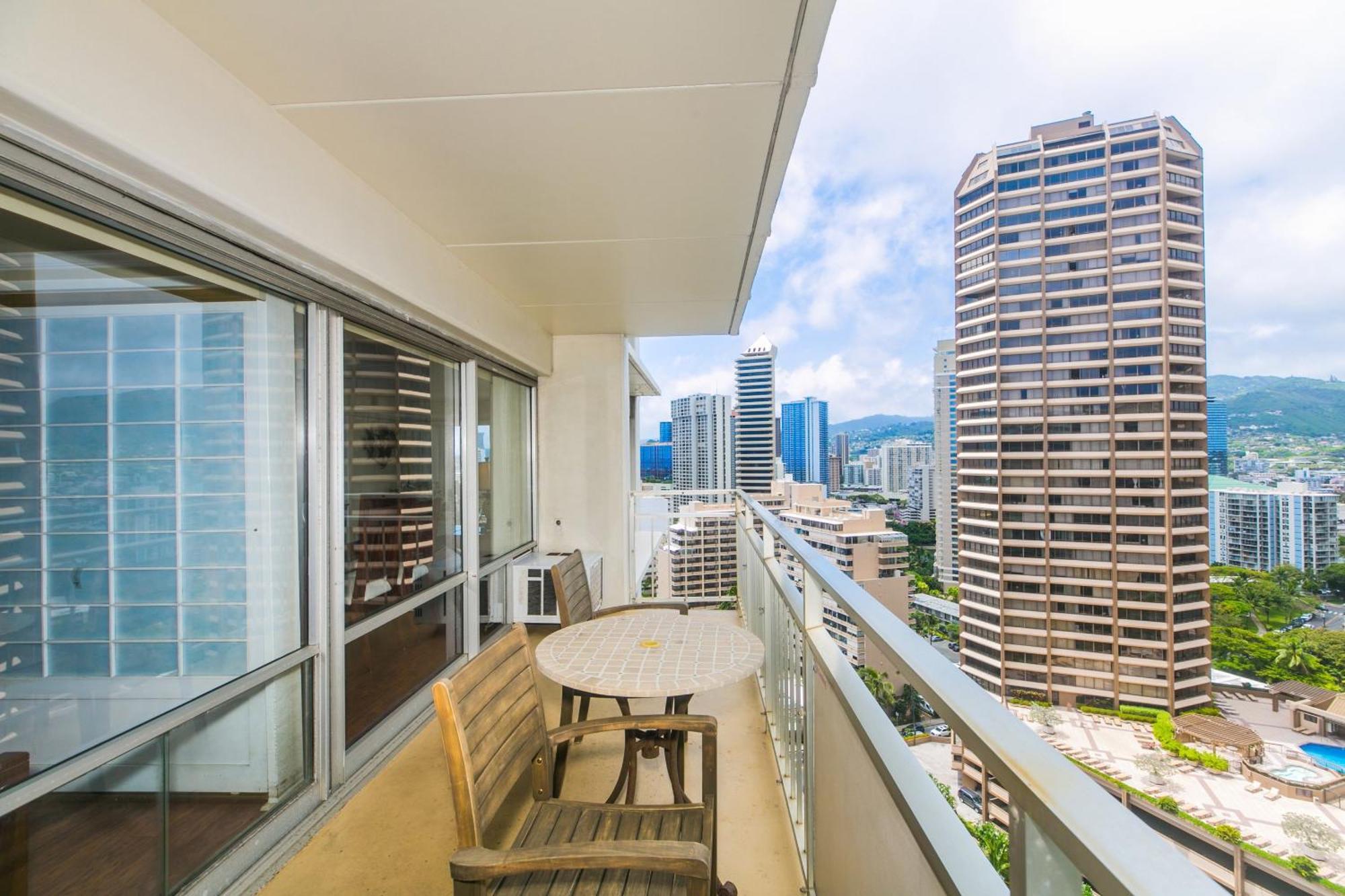 Apartment Ilikai Tower 2109 View 2br *