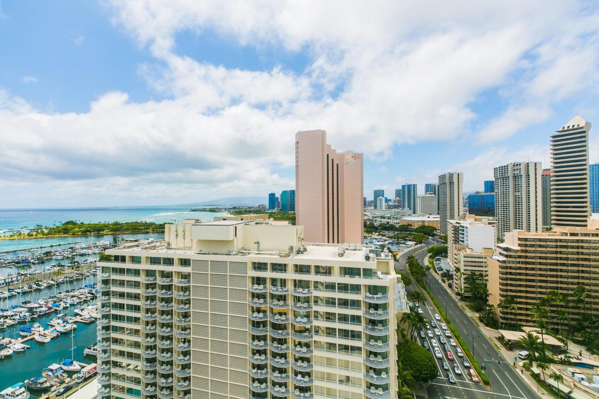 Ilikai Tower 2109 View 2br