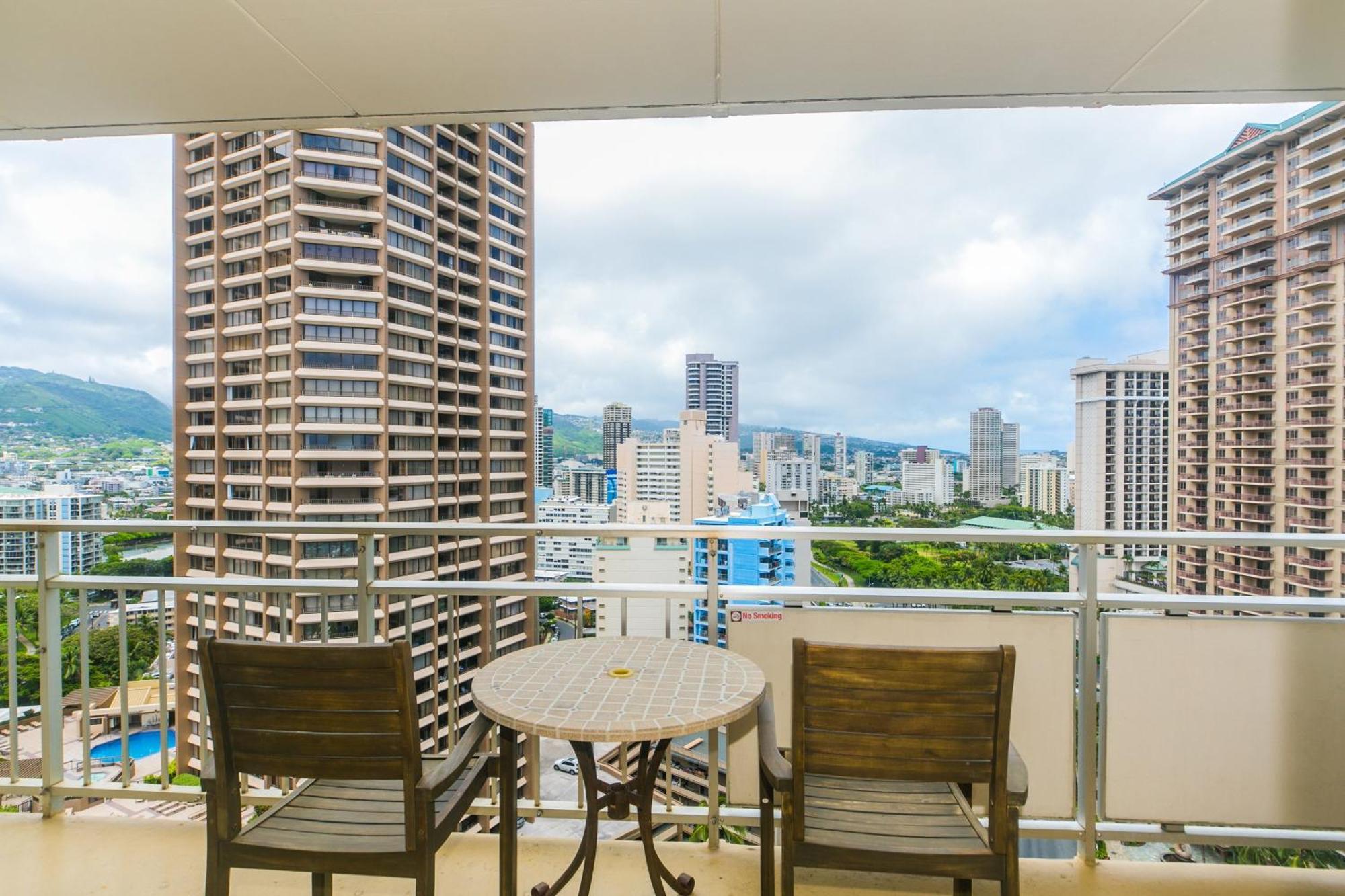 Apartment Ilikai Tower 2109 View 2br