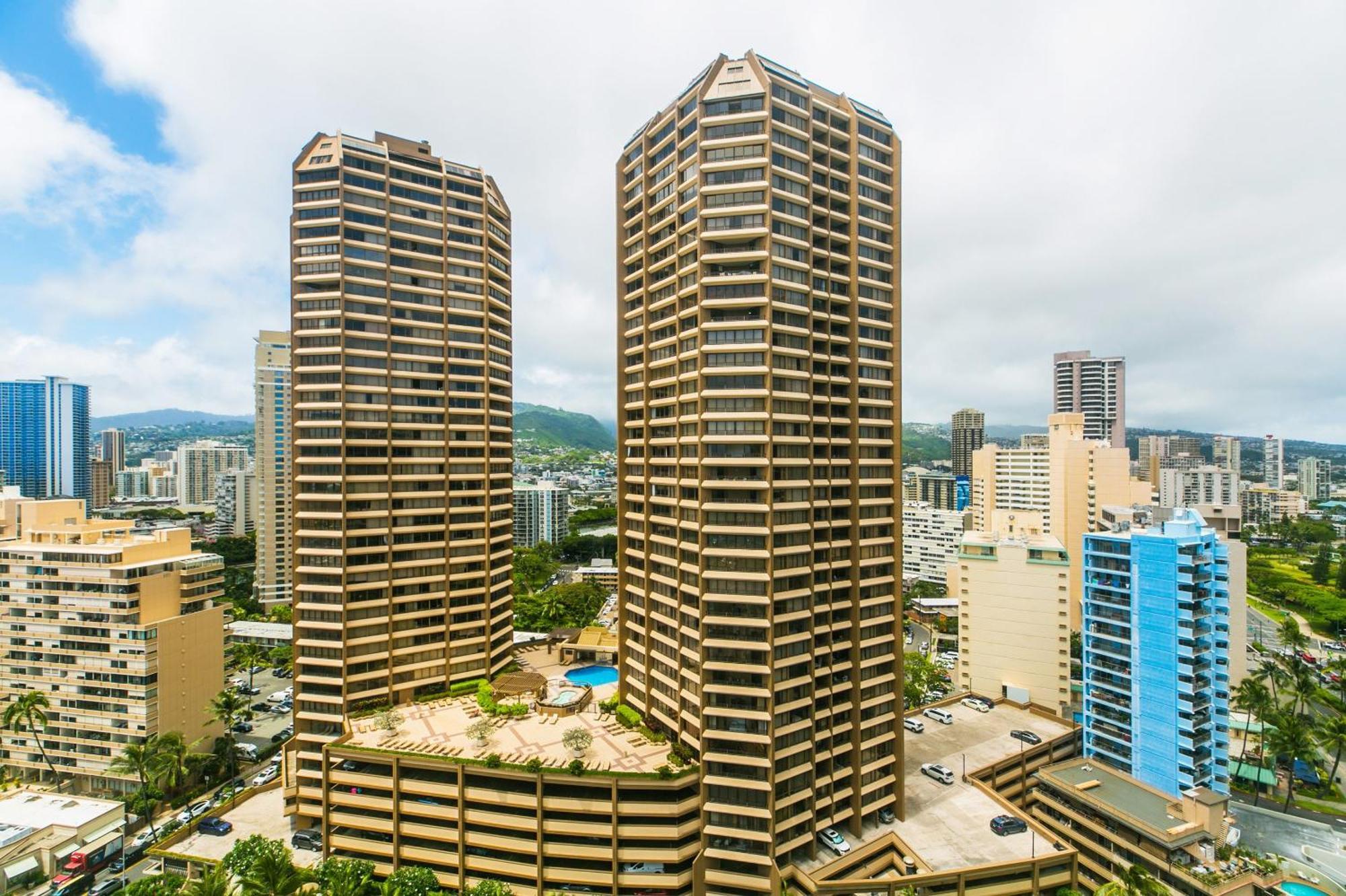 Apartment Ilikai Tower 2109 View 2br