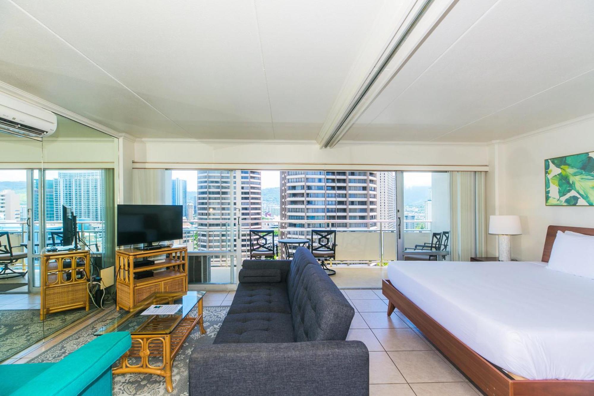 Ilikai Tower 1915 View 1br Apartment *
