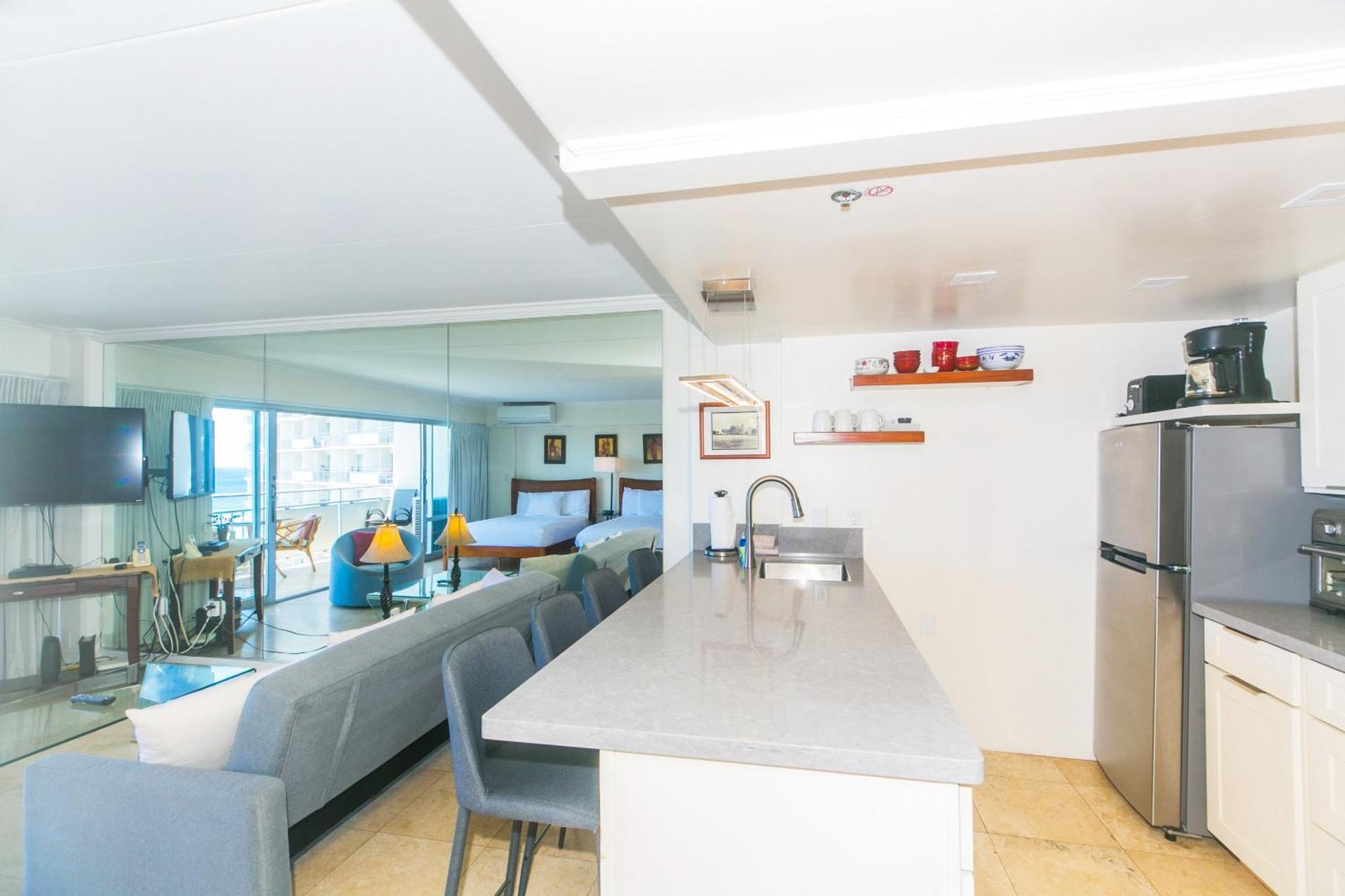 Ilikai Tower 1806 Yacht Harbor View 1br Apartment *