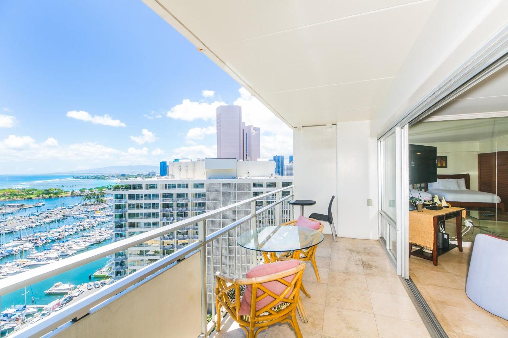 Apartment Ilikai Tower 1806 Yacht Harbor View 1br Honolulu