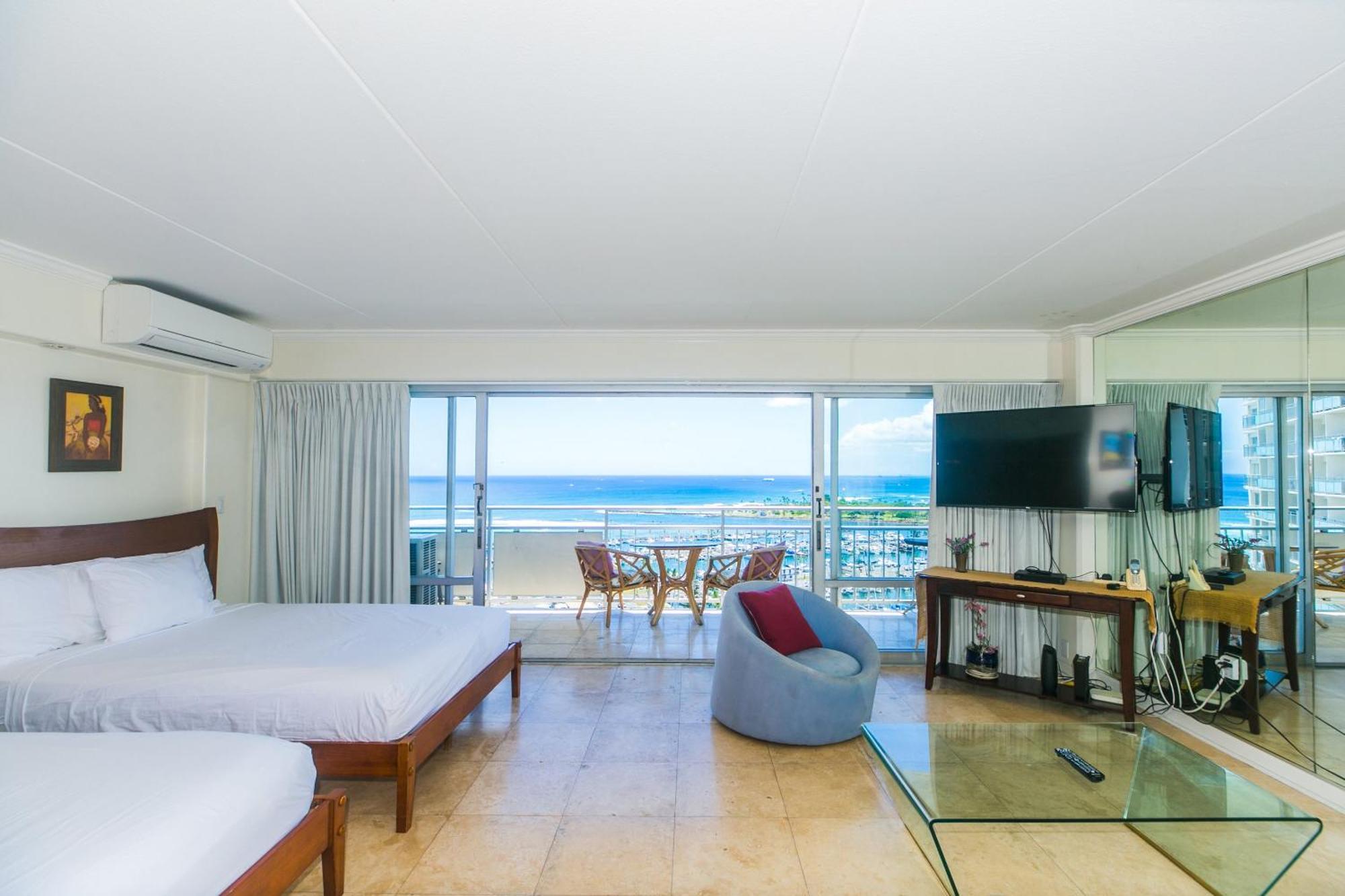 Ilikai Tower 1806 Yacht Harbor View 1br Honolulu