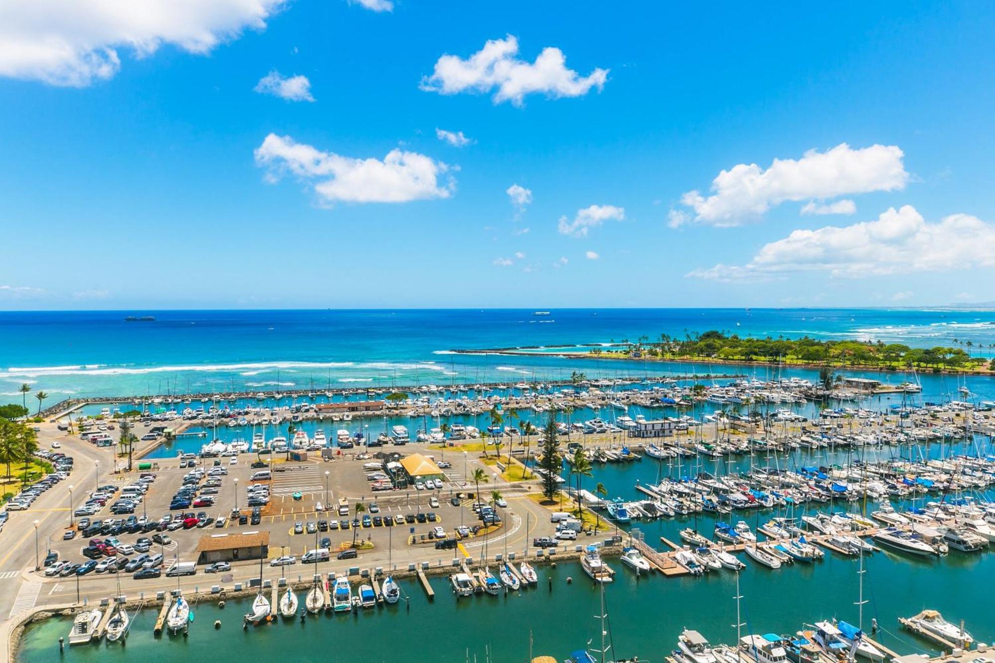 Ilikai Tower 1806 Yacht Harbor View 1br Honolulu