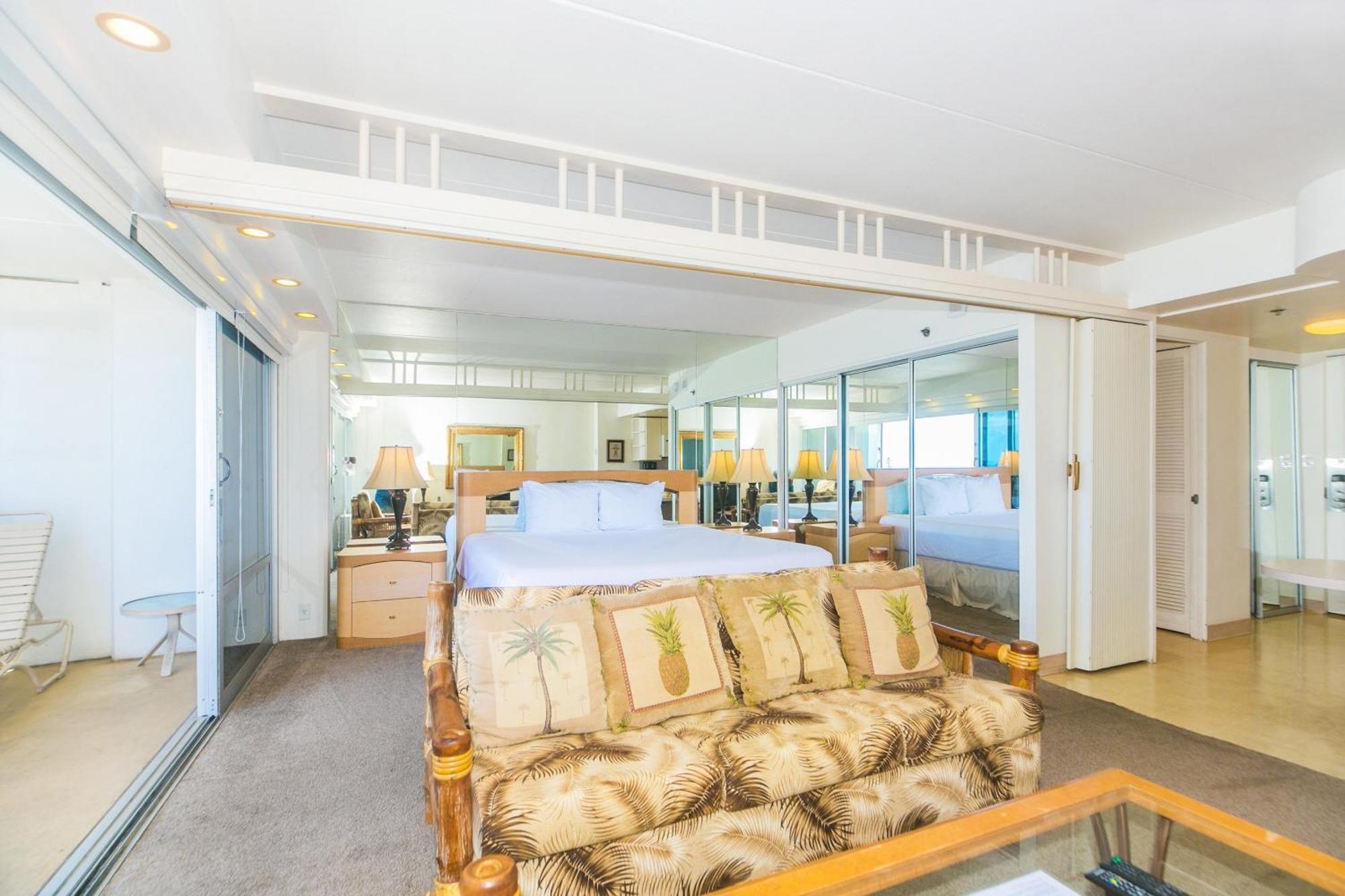 Apartment Ilikai Tower One Bedroom Harbor View Honolulu