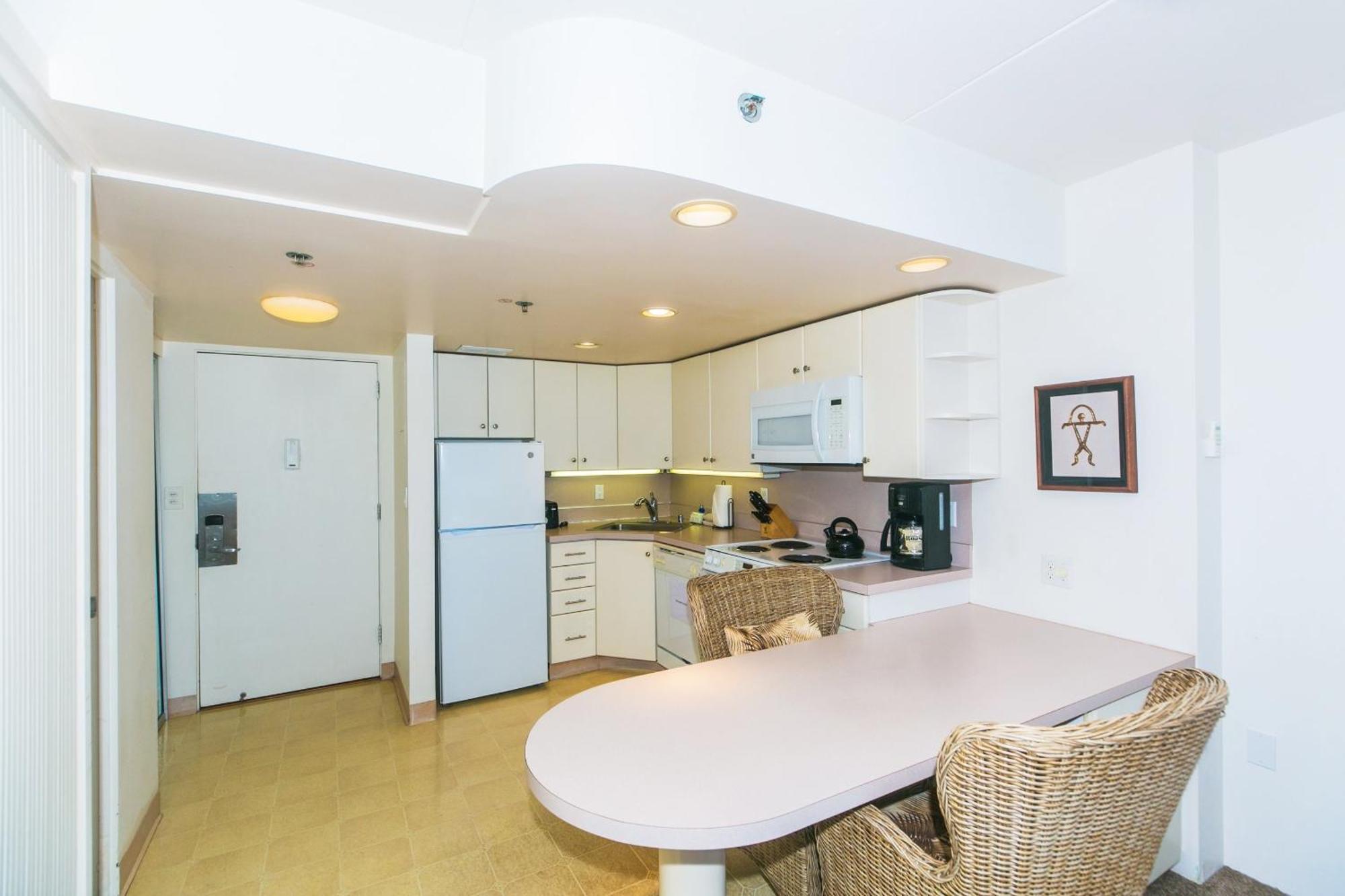 Ilikai Tower One Bedroom Harbor View Honolulu