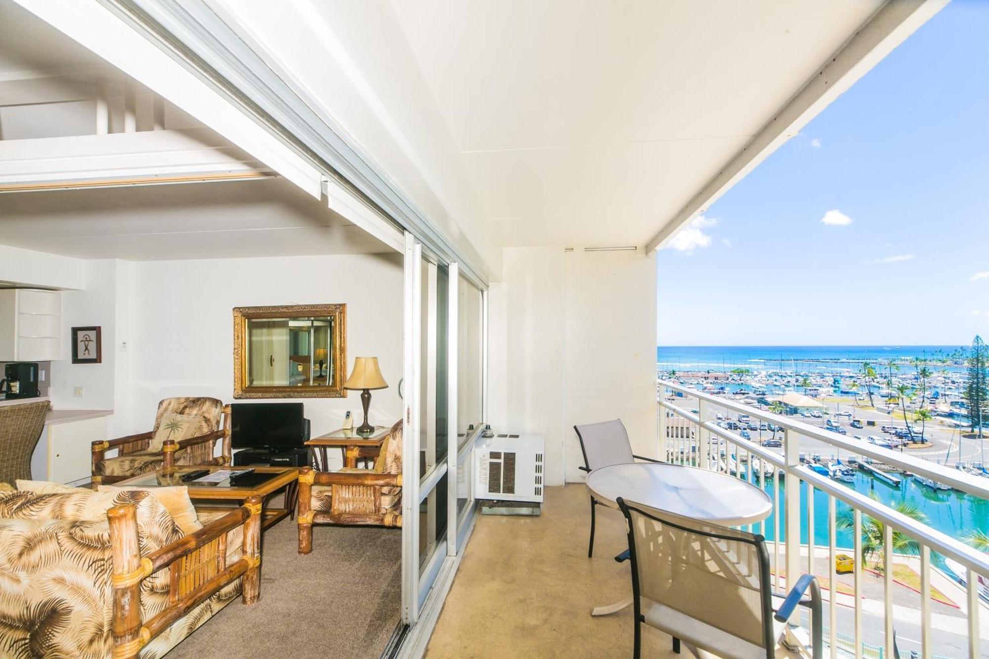 Apartment Ilikai Tower One Bedroom Harbor View Honolulu