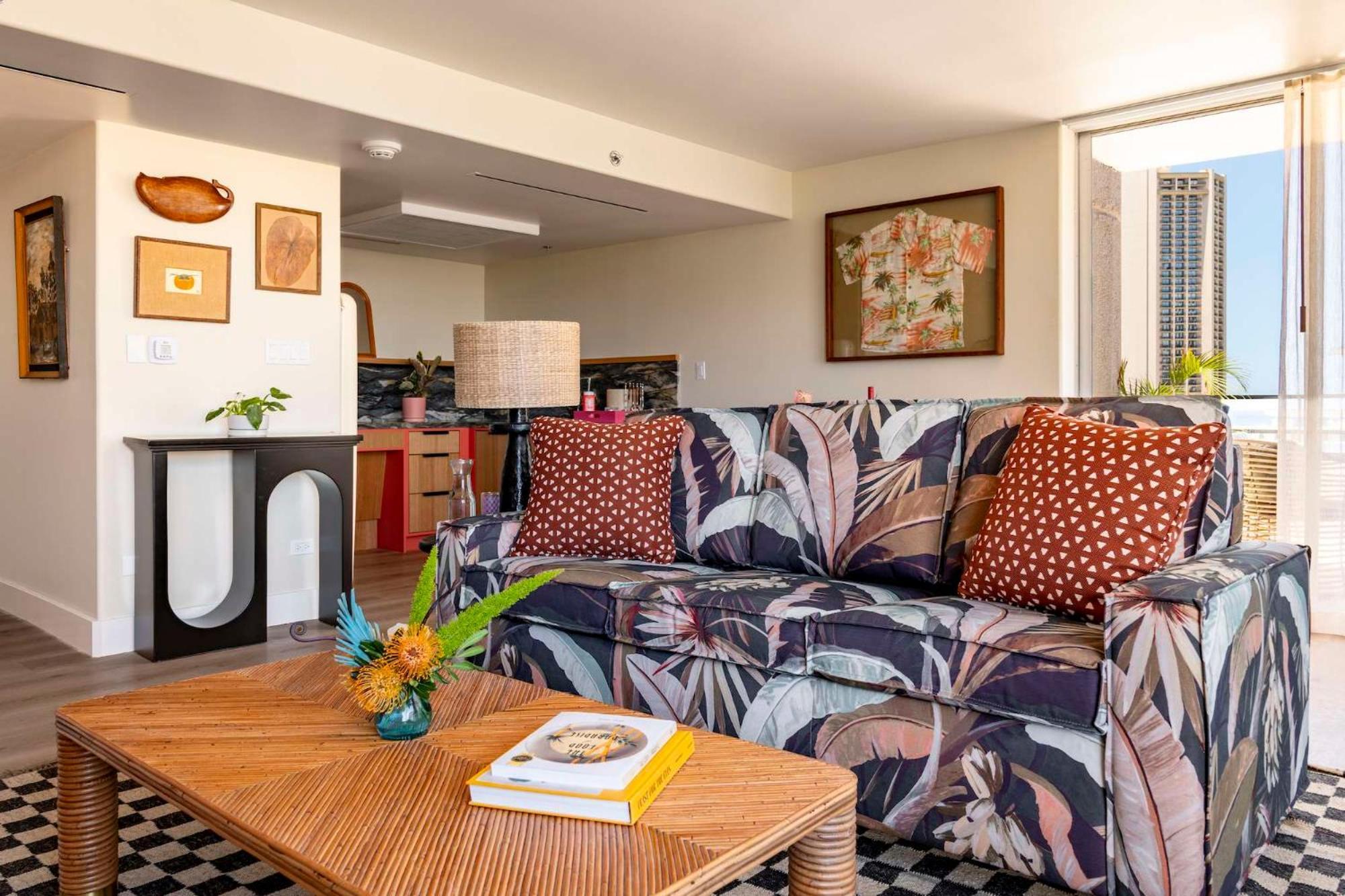 Wayfinder Waikiki - Voted 10 In Hawaii! Hotel