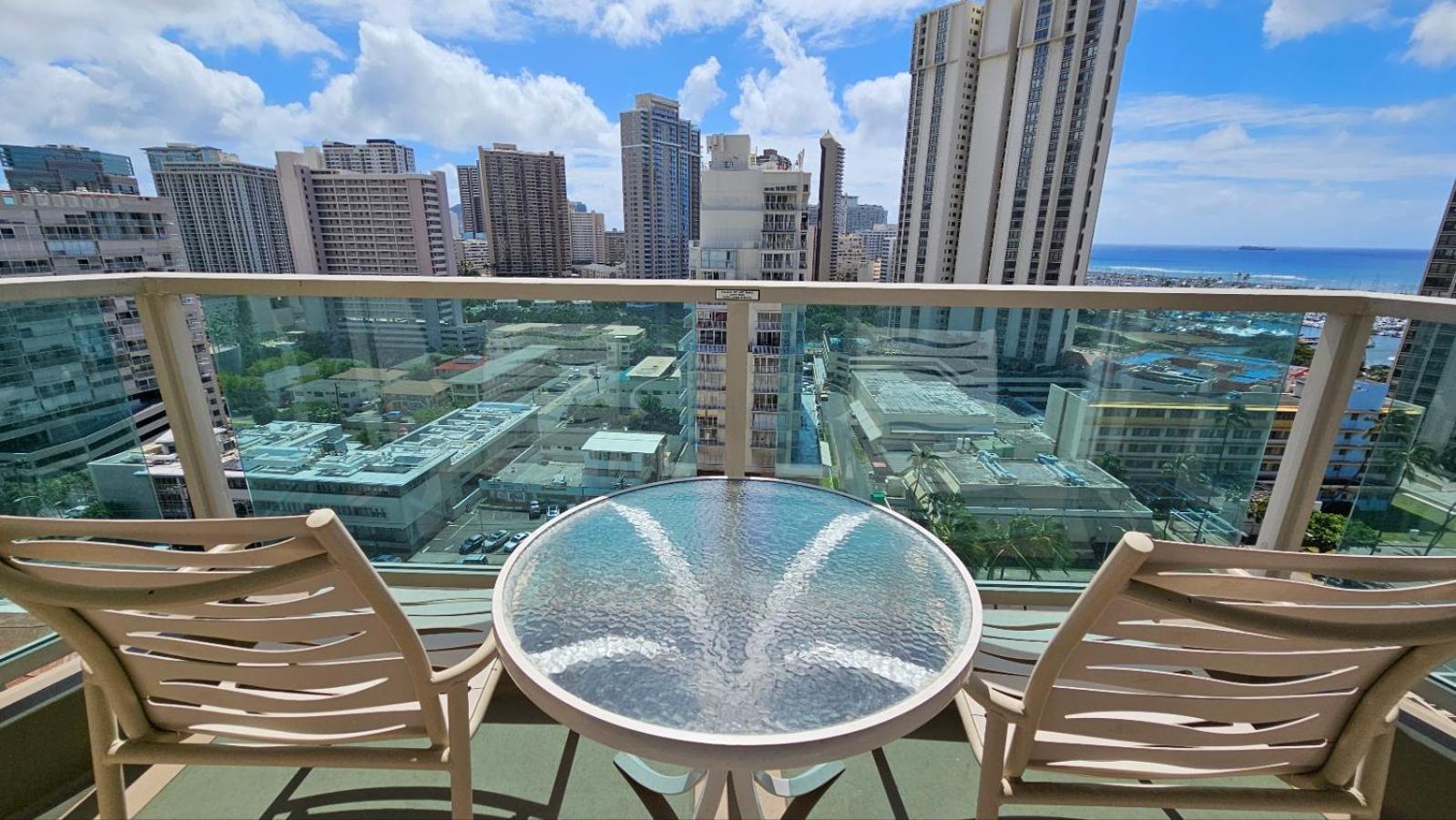 Ala Moana 15th Fl R1 2doublebeds 4person *