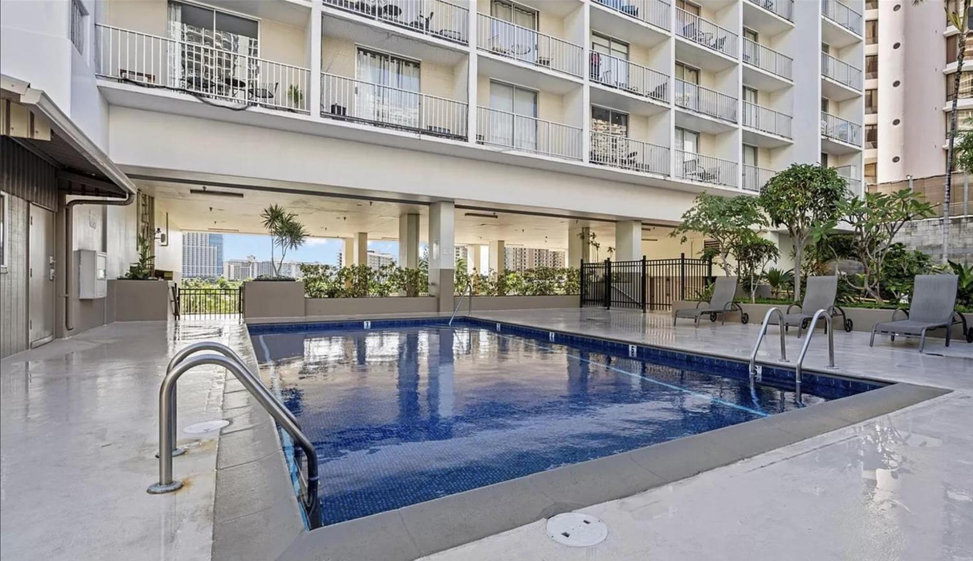 Gem Of Waikiki At On The Park Aparthotel Honolulu