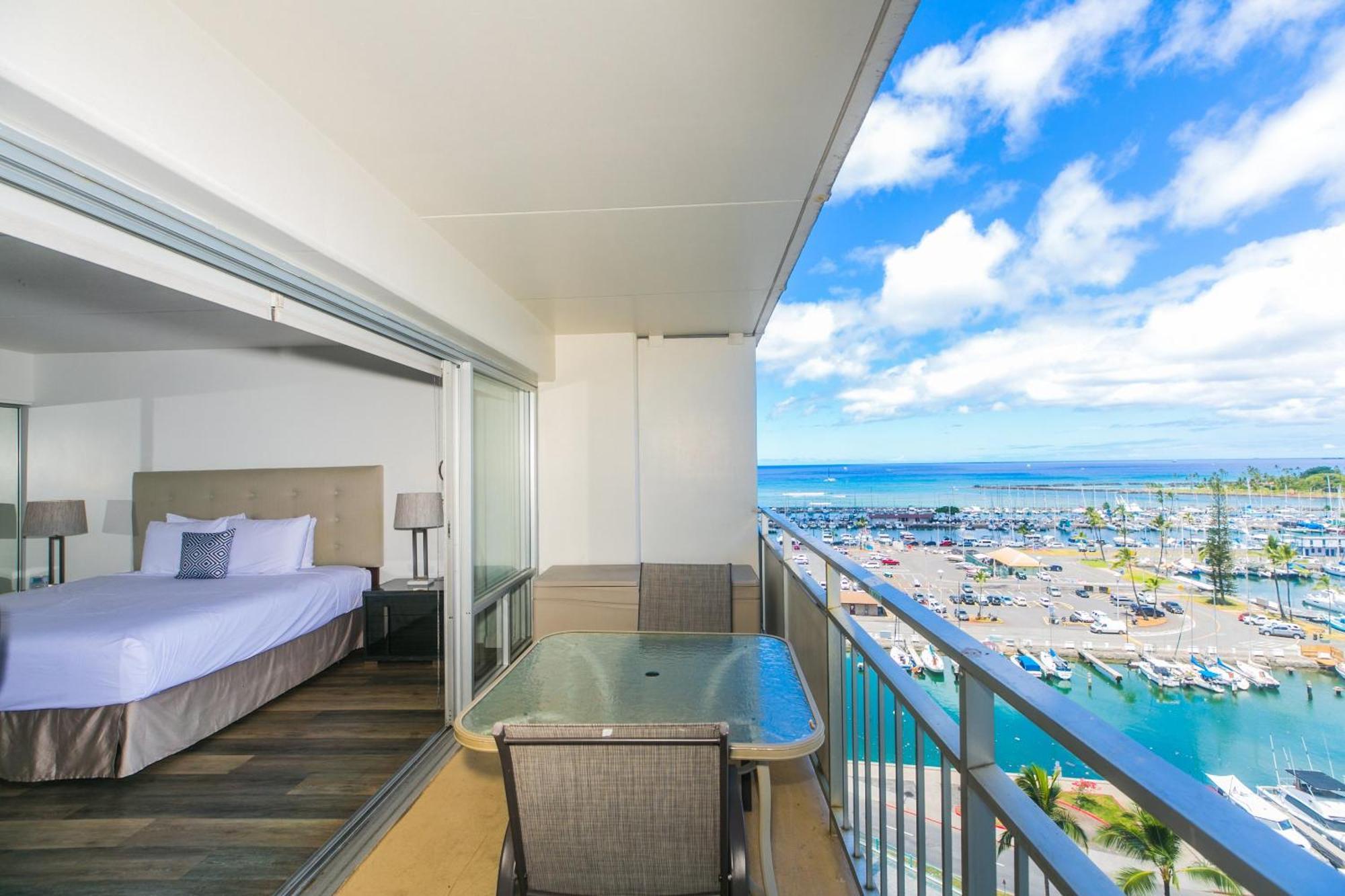 Apartment Ilikai Tower 1033 Yacht Harbor View 1br *