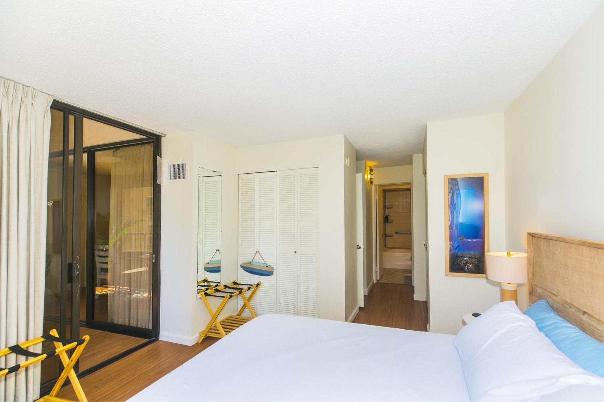 Discovery Bay 902 Apartment *