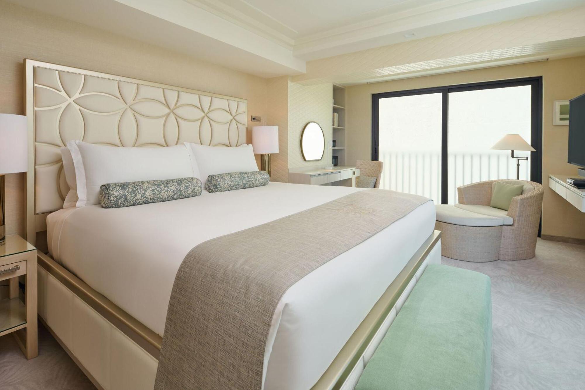 Espacio The Jewel Of Waikiki Hotel 5*