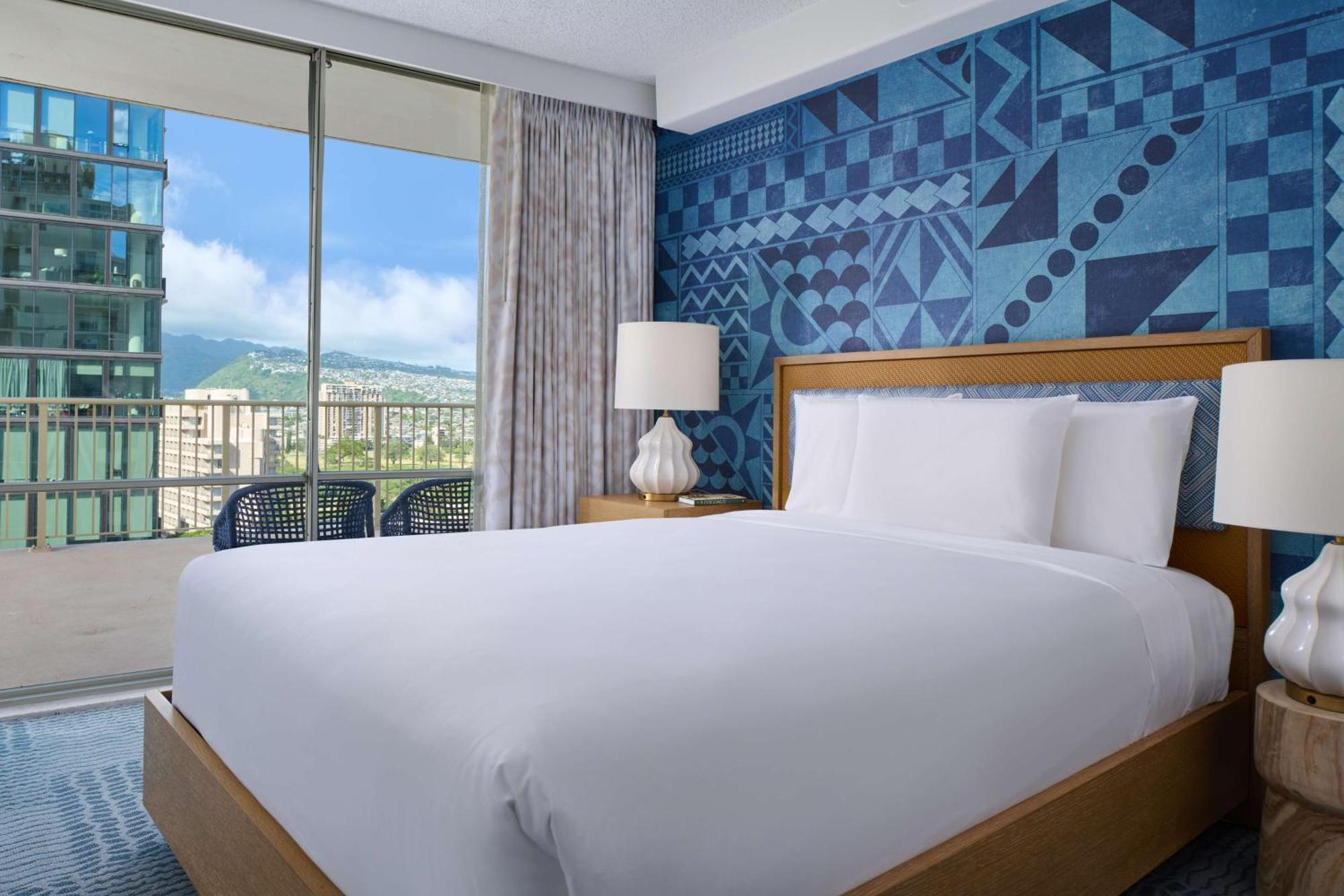 Outrigger Waikiki Paradise Hotel 4*
