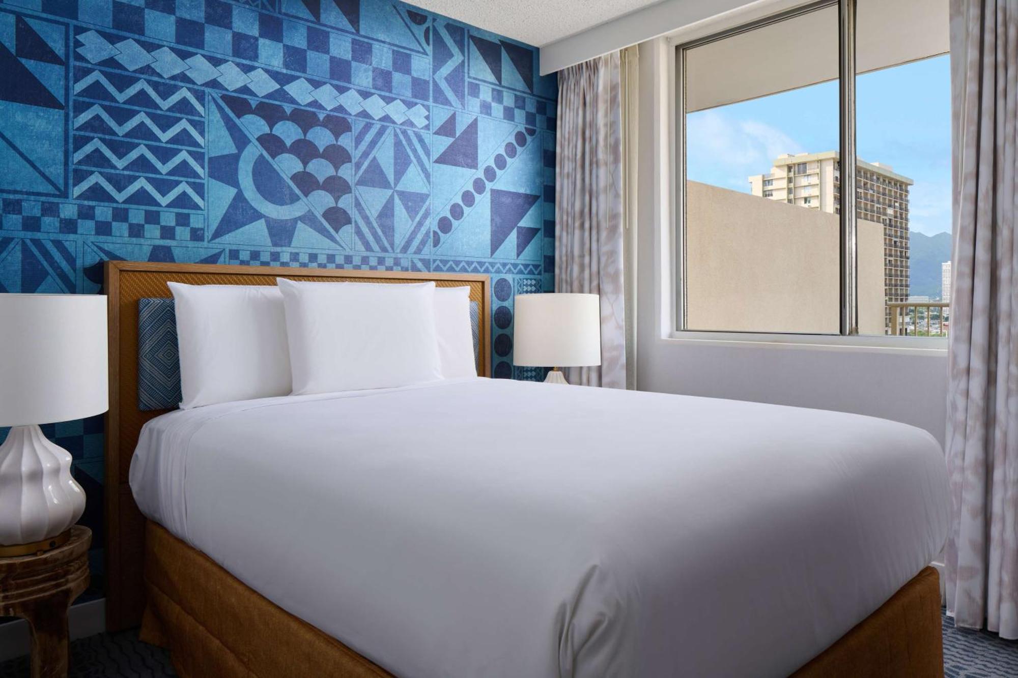 Outrigger Waikiki Paradise 4*