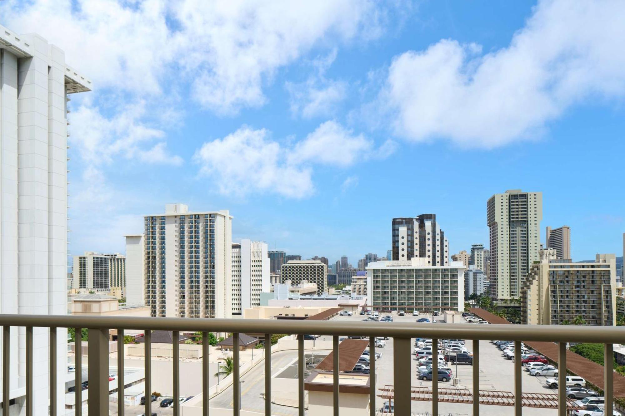 Outrigger Waikiki Paradise 4*