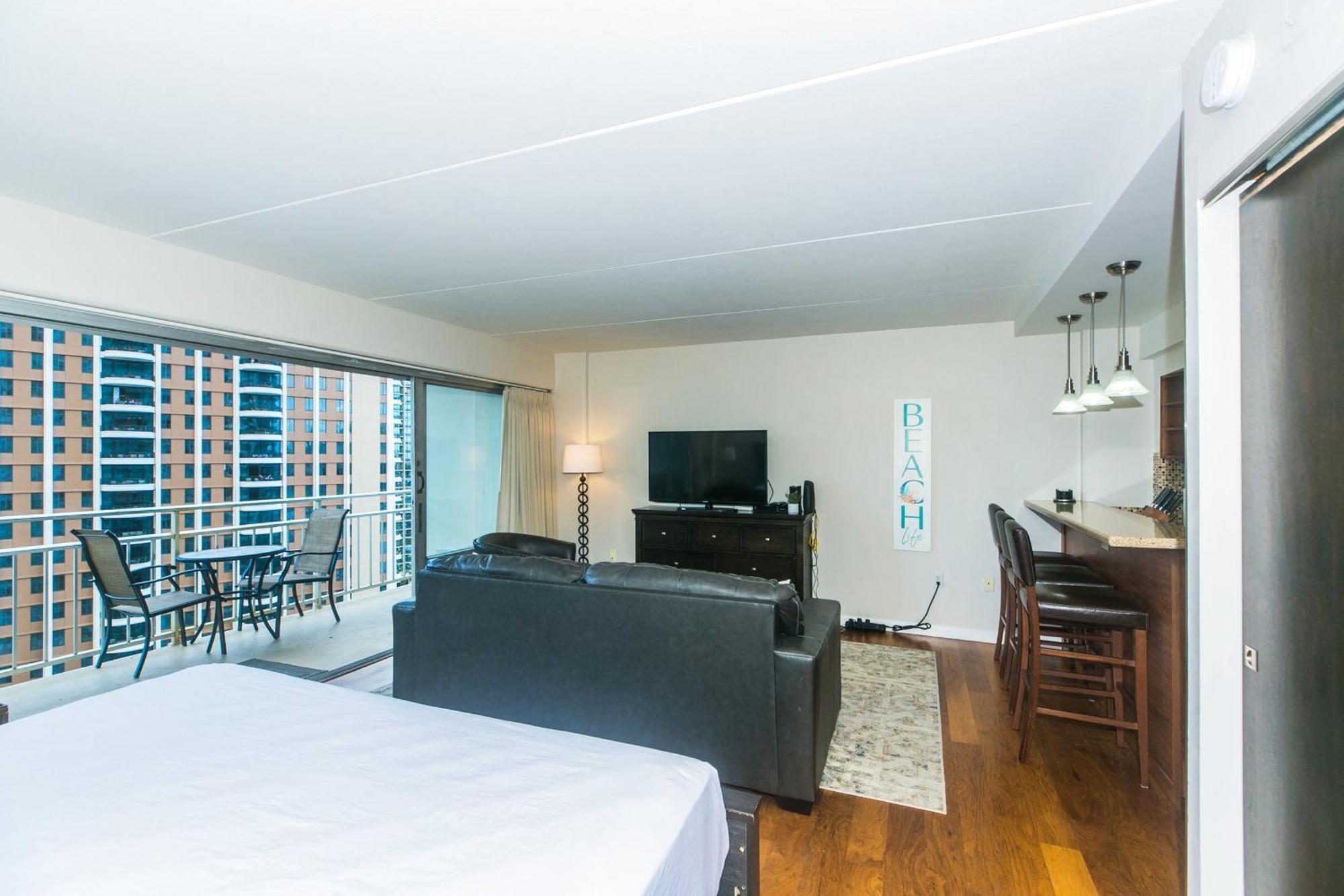 Ilikai Tower 1536 Lagoon View 1br Apartment Honolulu