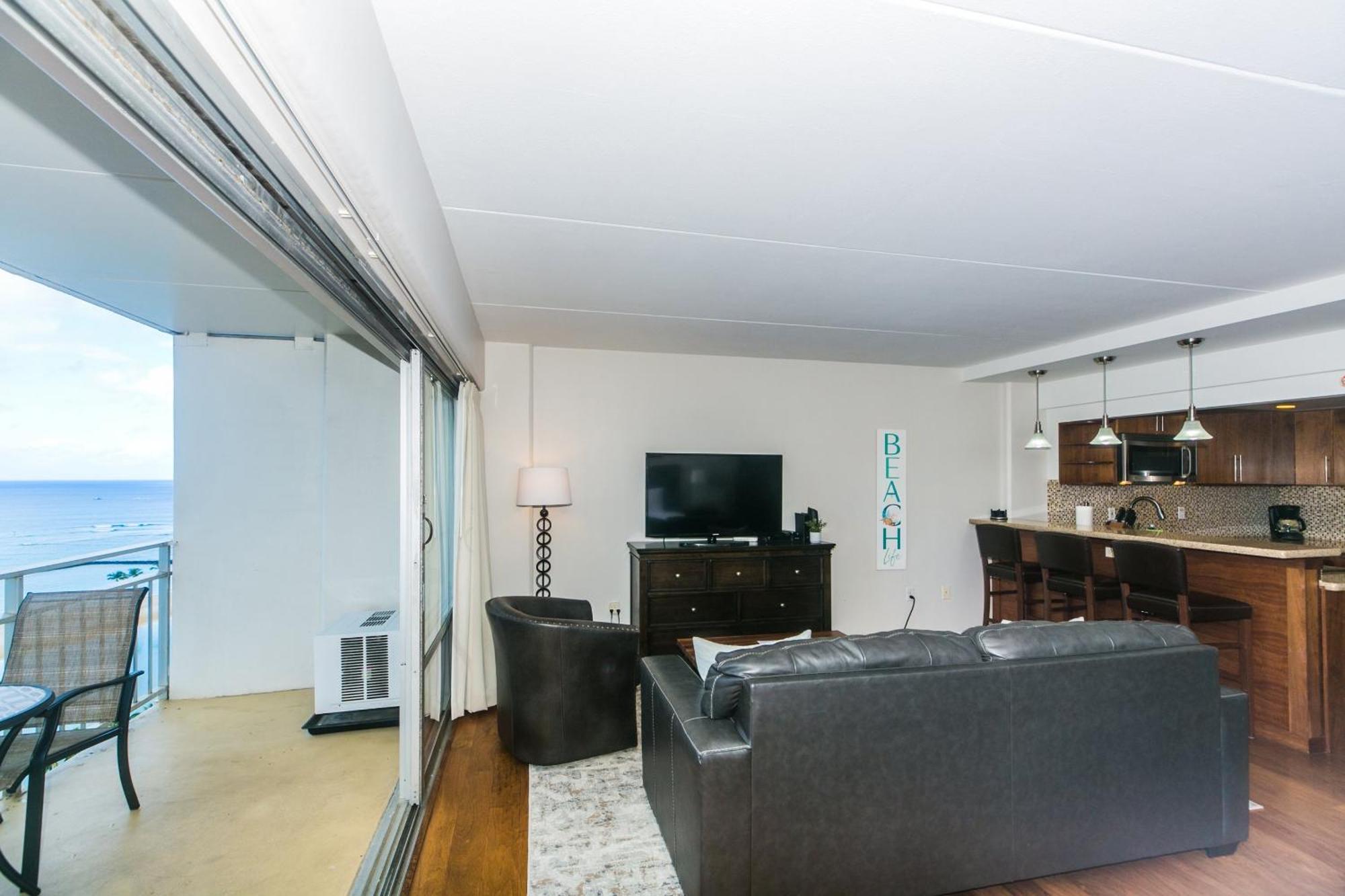 Ilikai Tower 1536 Lagoon View 1br Apartment