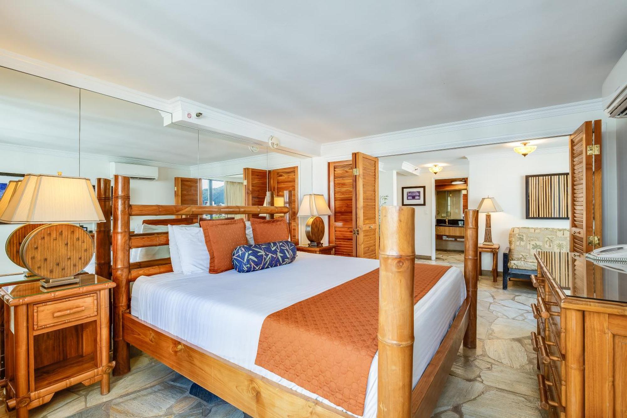 Hotel Castle Bamboo Waikiki