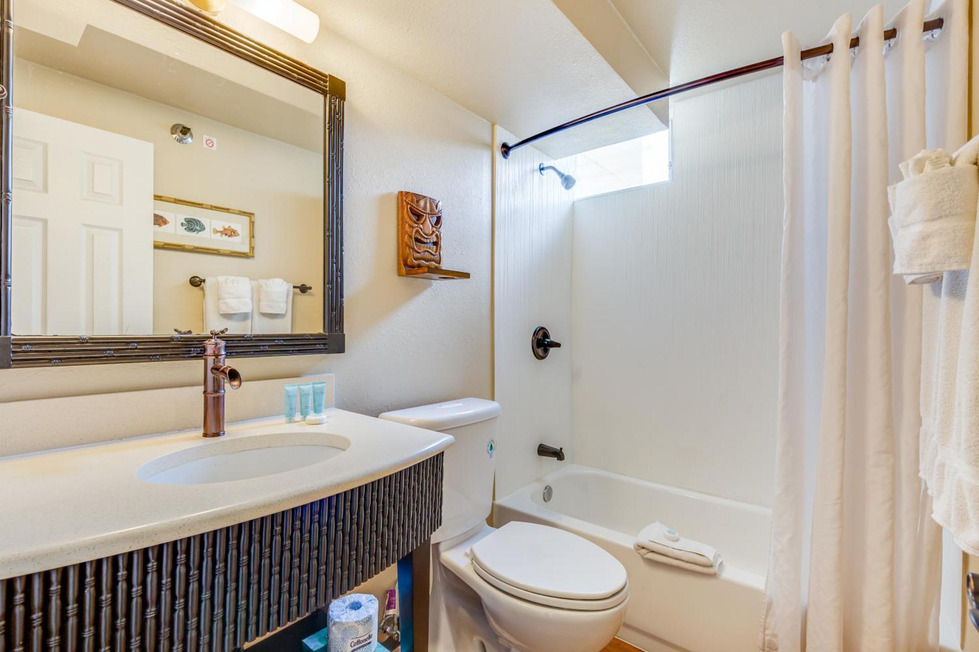 Castle Bamboo Waikiki Hotel 3*