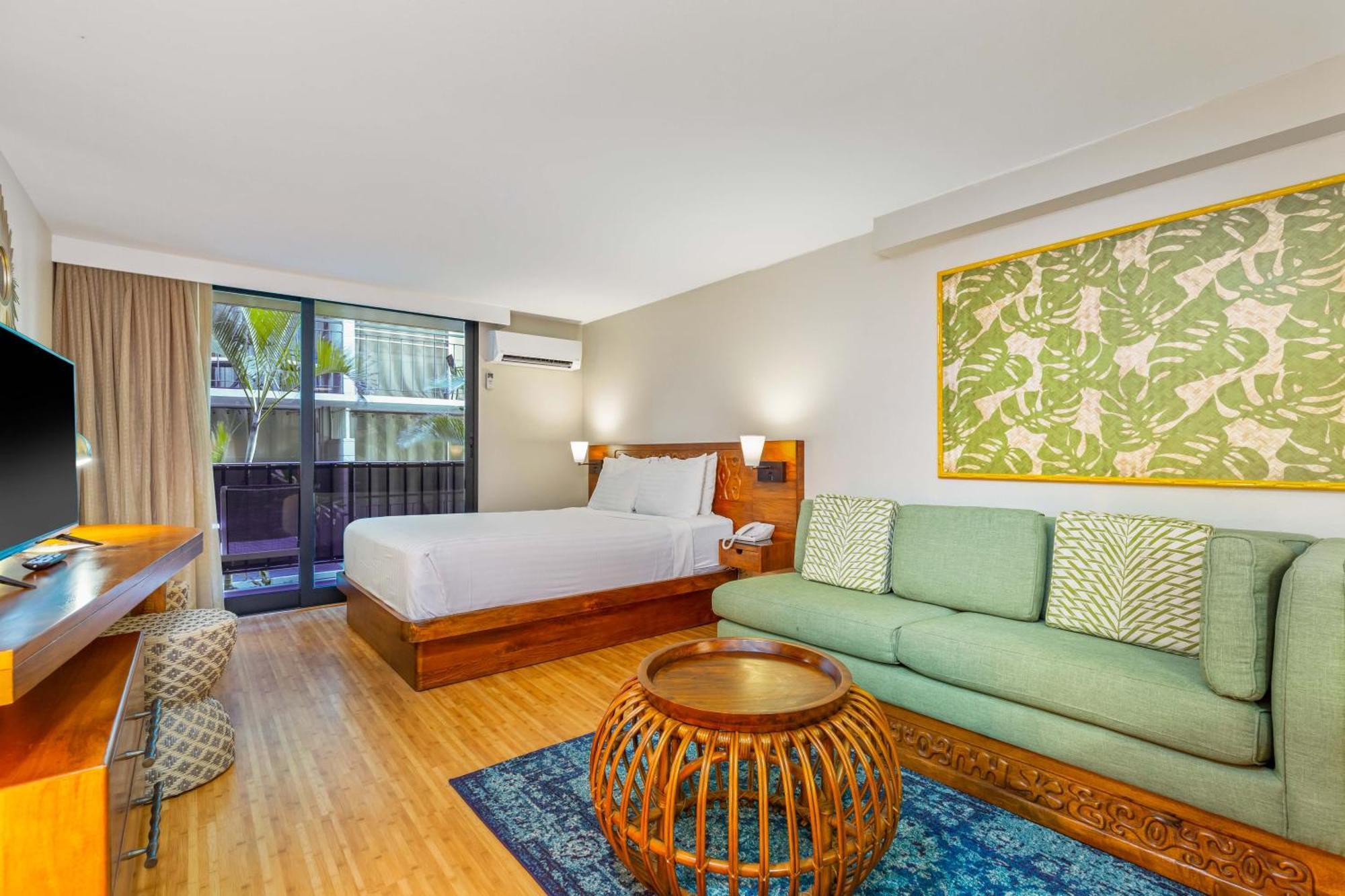 Castle Bamboo Waikiki Hotel 3*