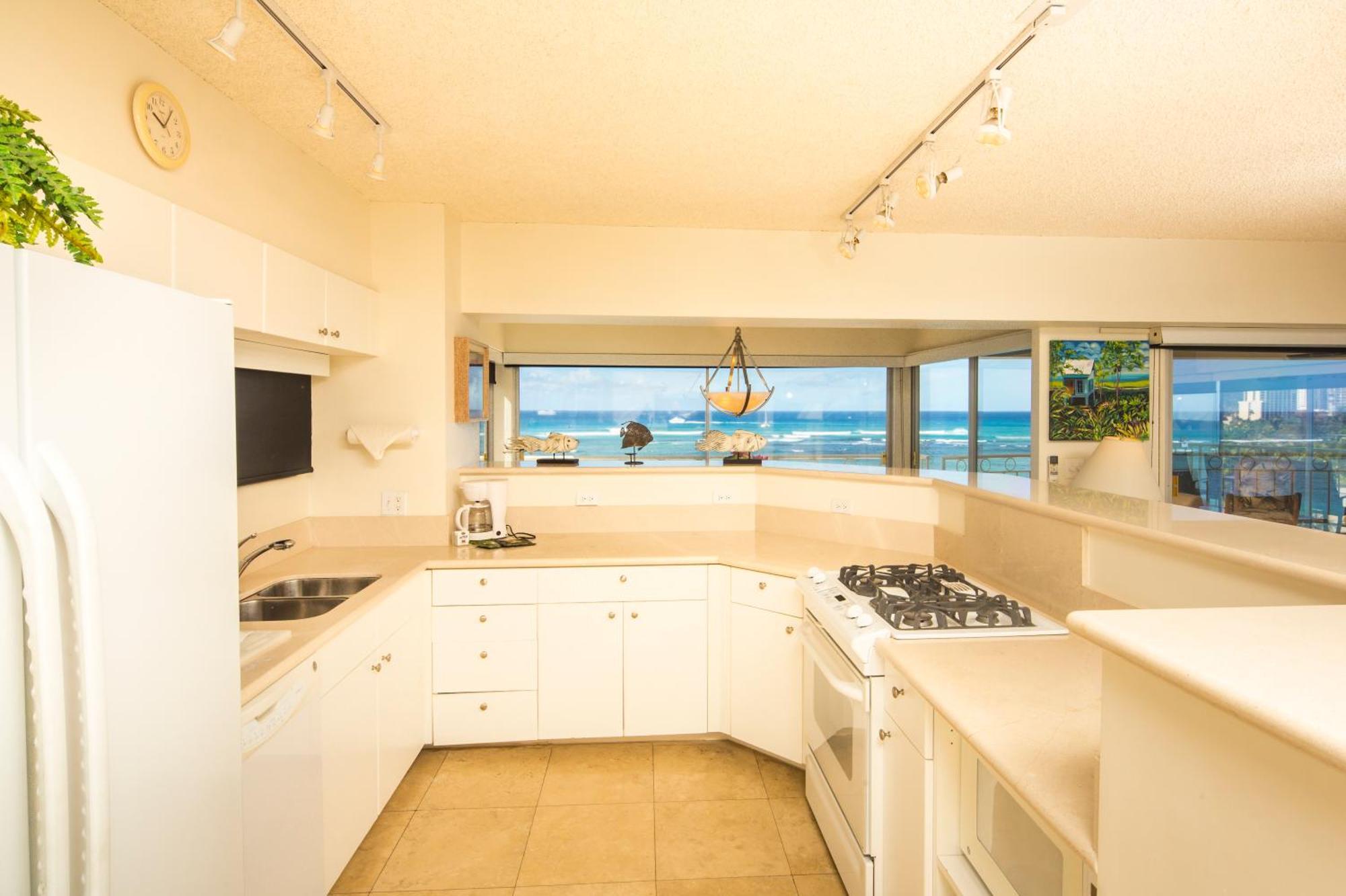 Aparthotel Castle Waikiki Shore 3*